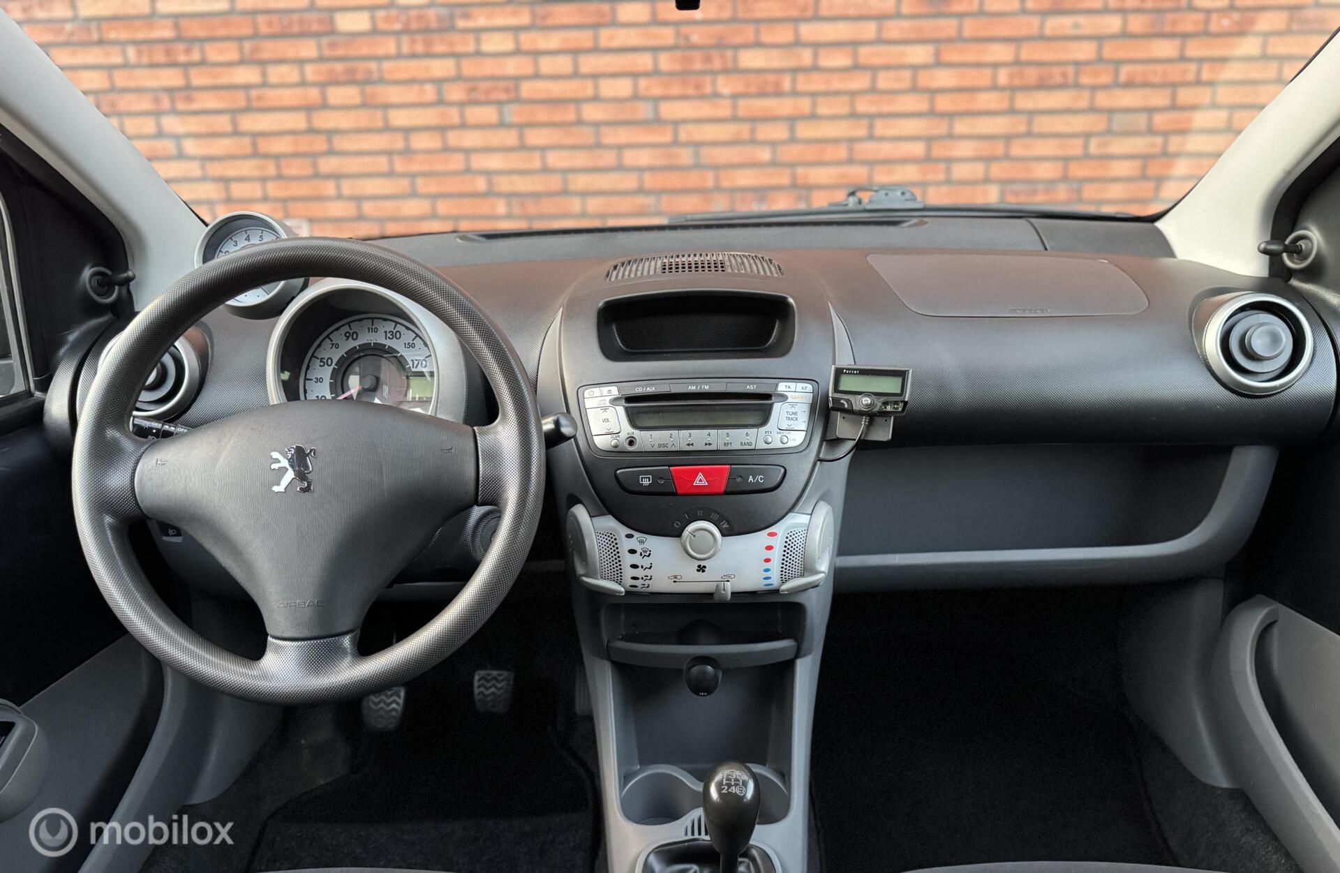 Foto van Peugeot Peugeot 107