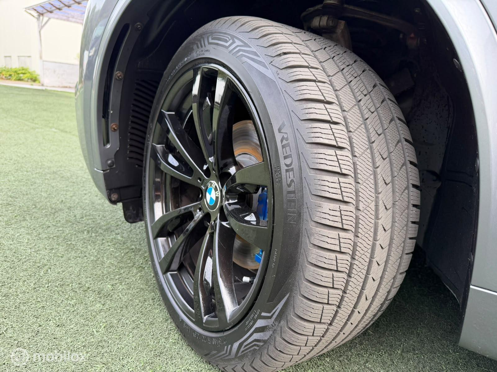 Foto van BMW X5 Xdrive40d