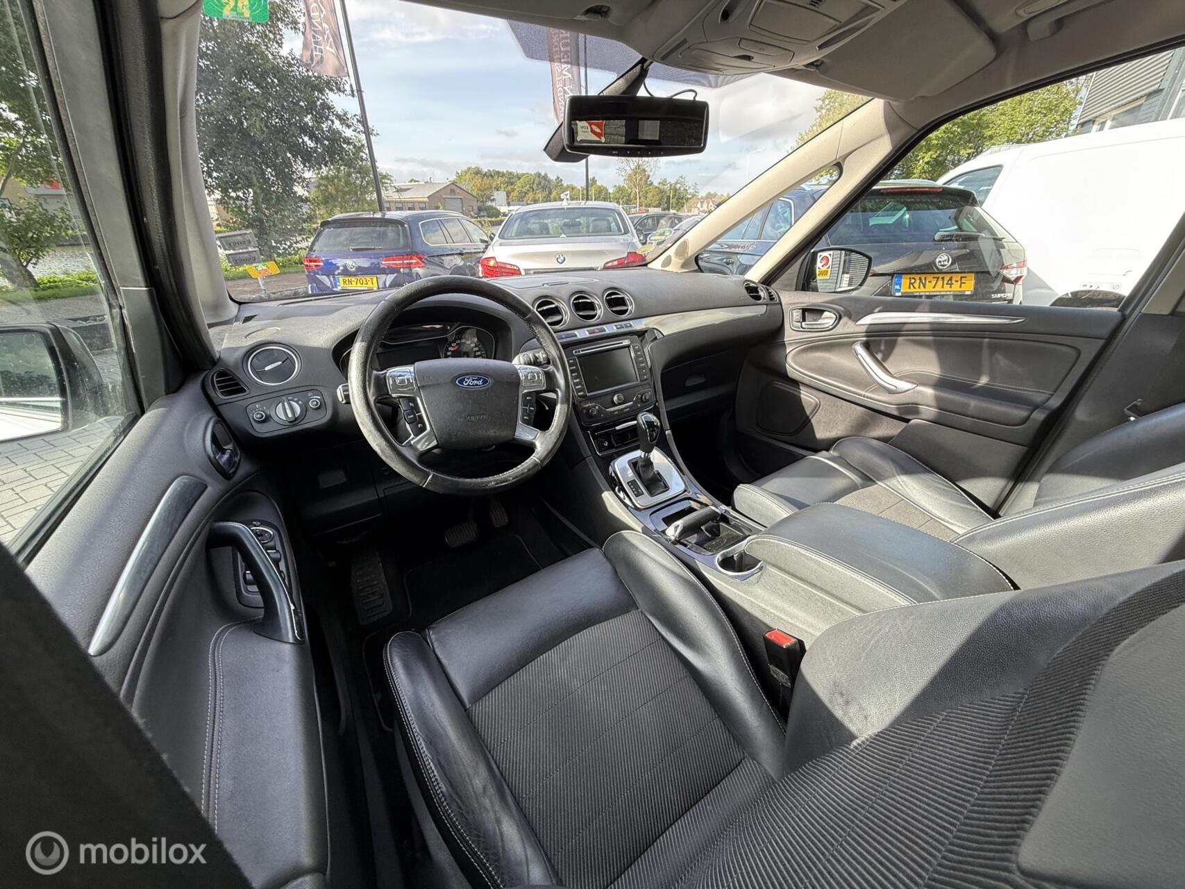 Foto van Ford S-max