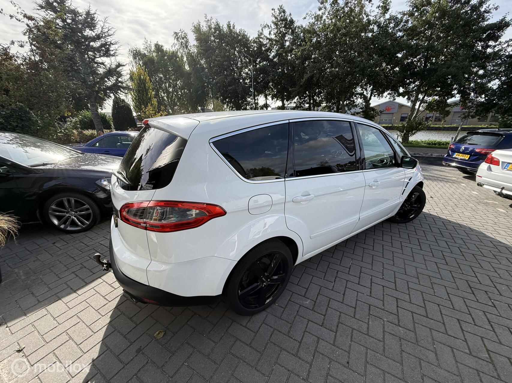 Foto van Ford S-max