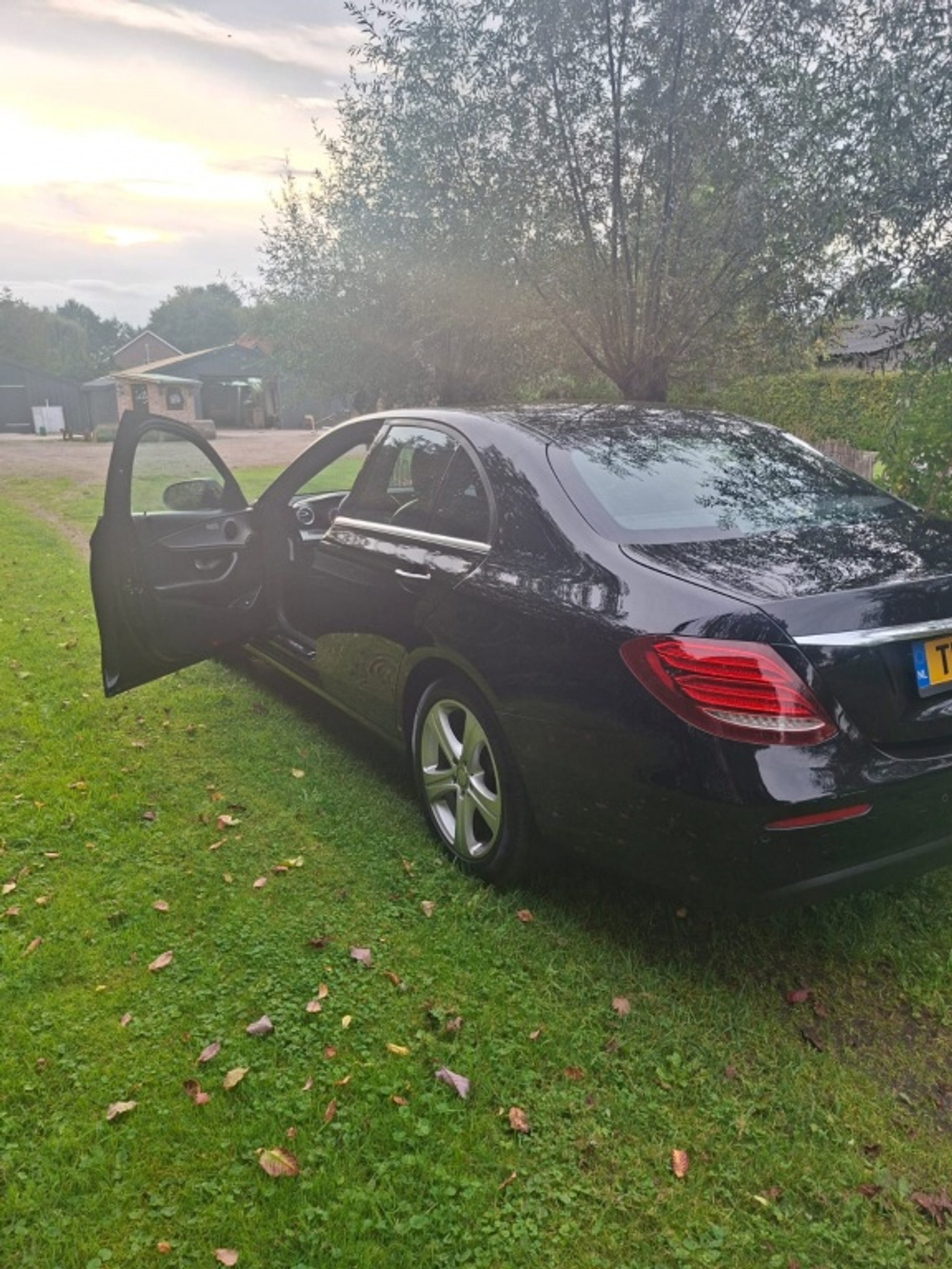 Foto van Mercedes-Benz E 350 D