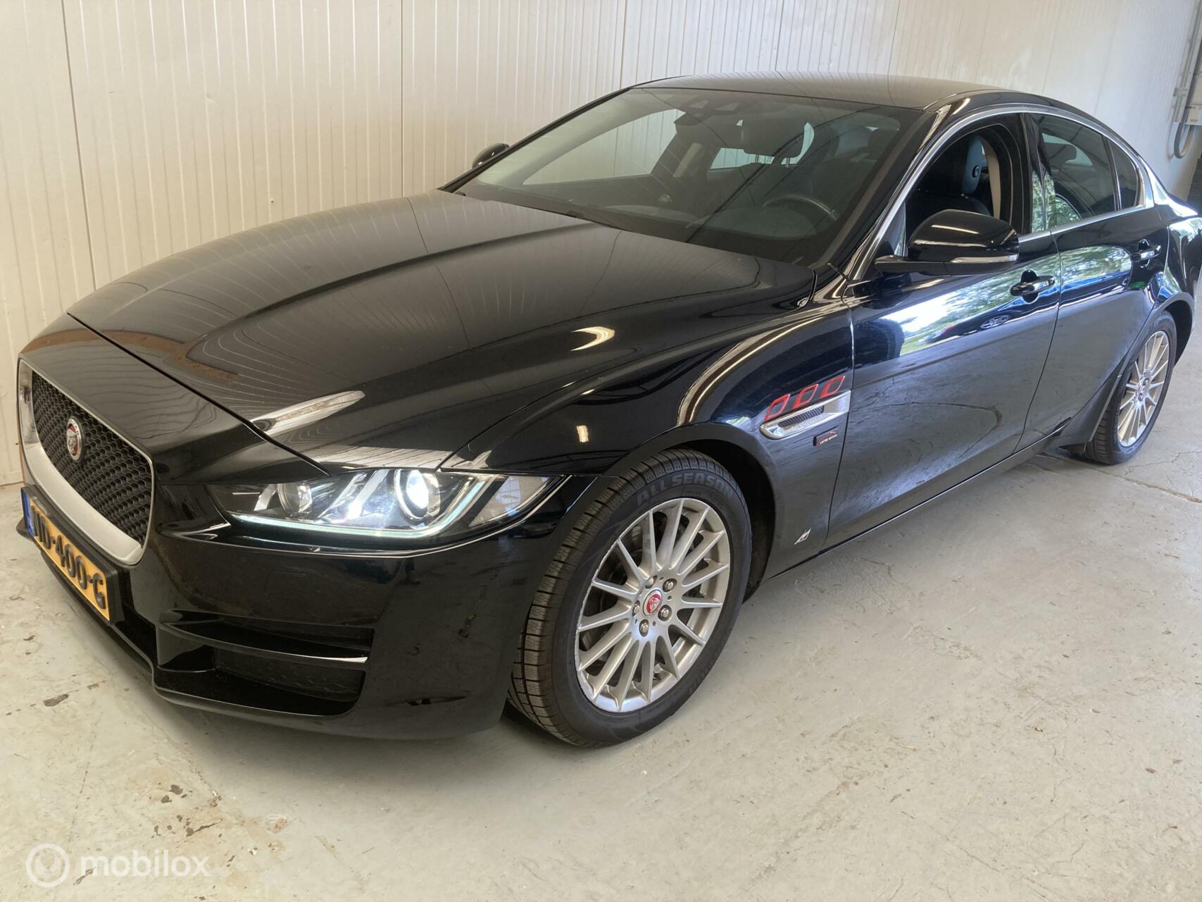 Foto van Jaguar Xe