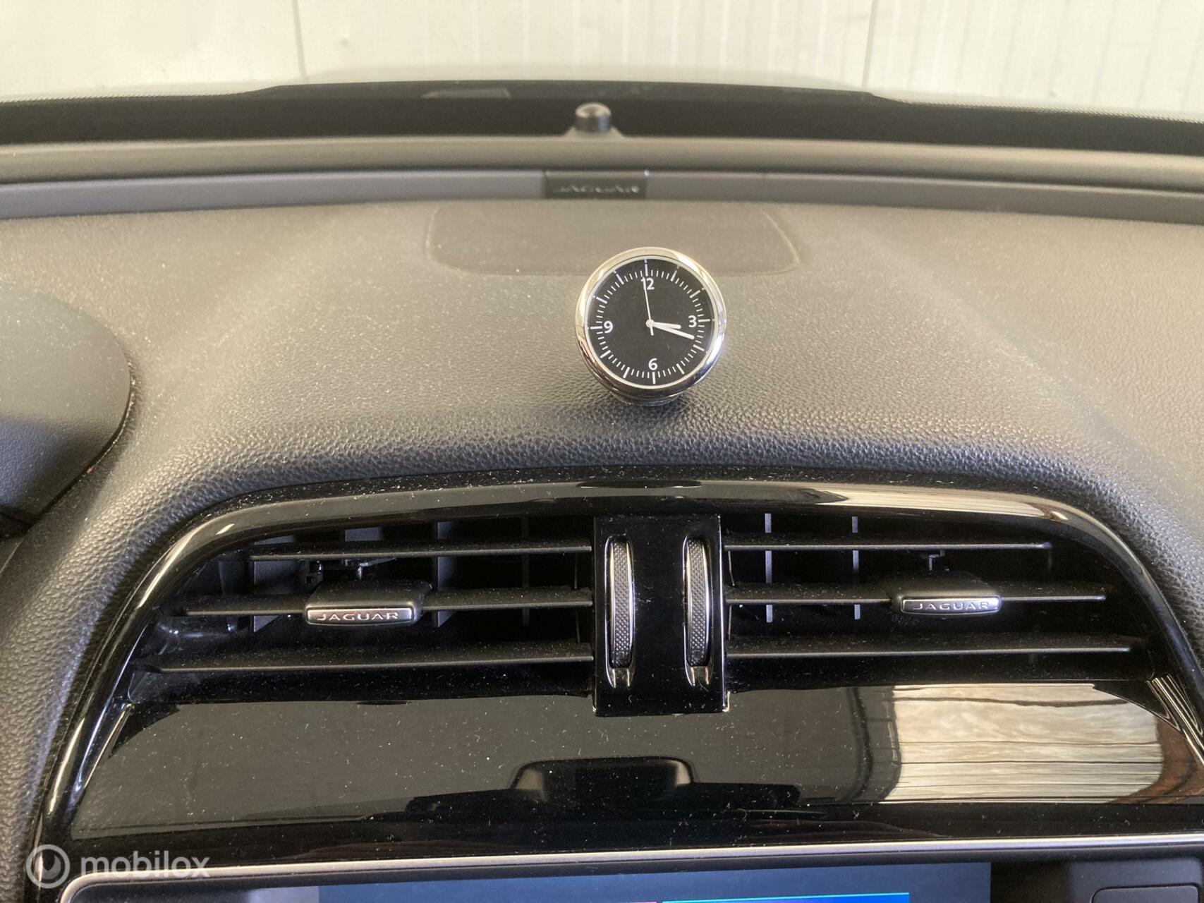 Foto van Jaguar Xe