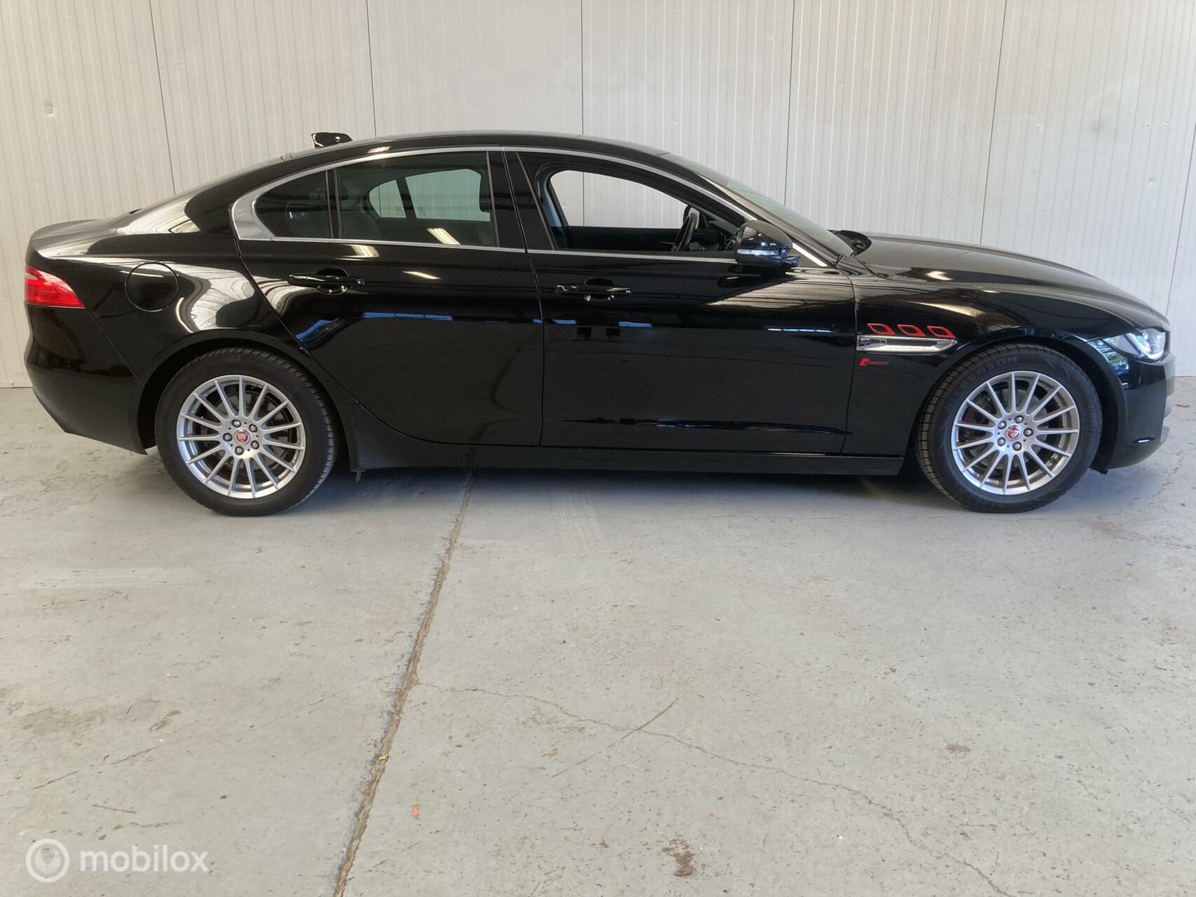 Foto van Jaguar Xe