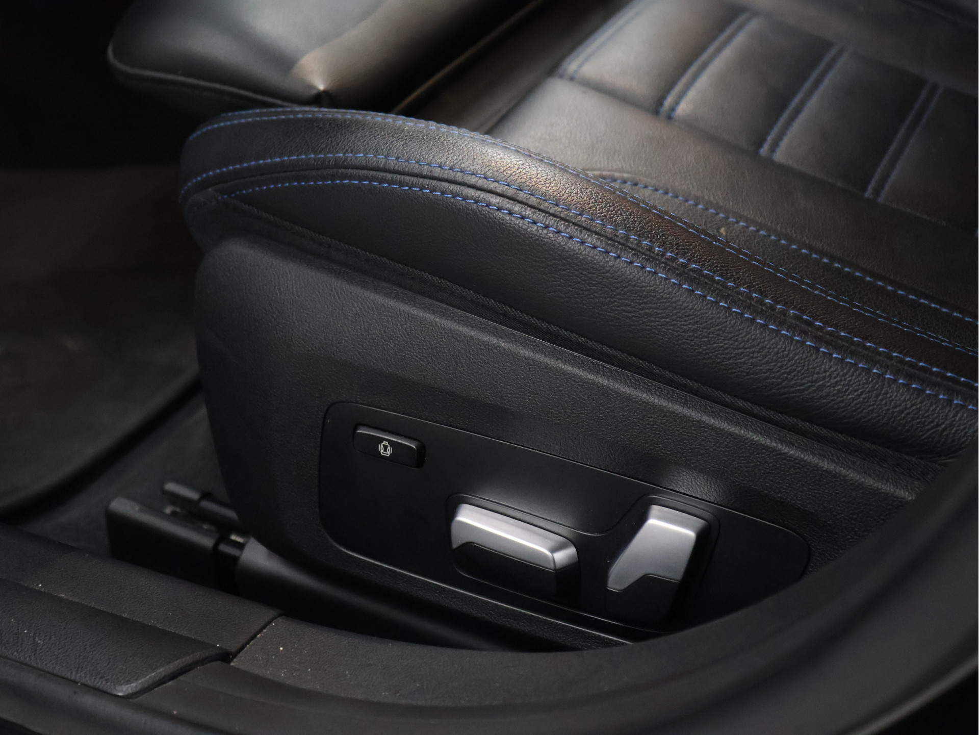 Foto van BMW I4 M50