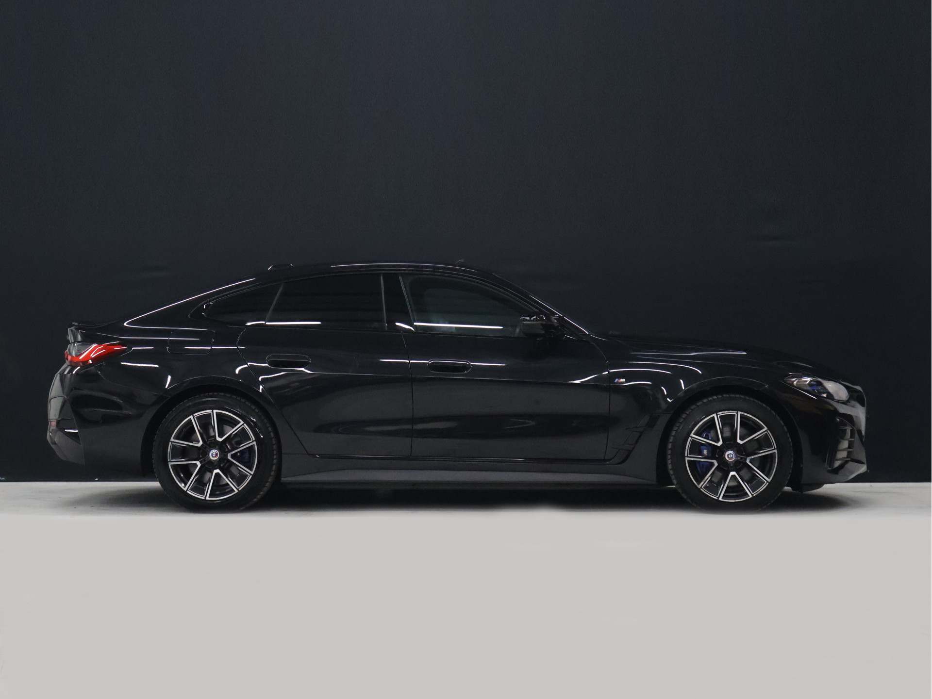 Foto van BMW I4 M50