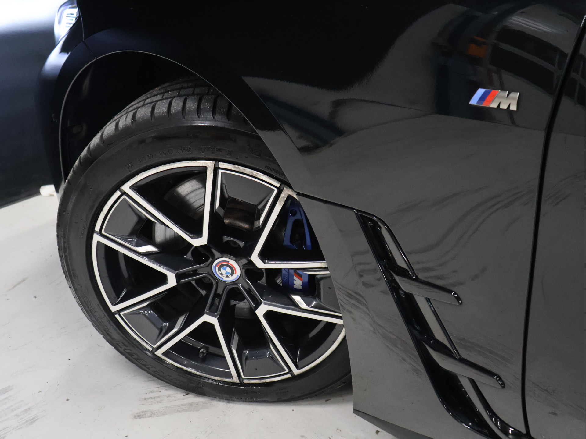 Foto van BMW I4 M50