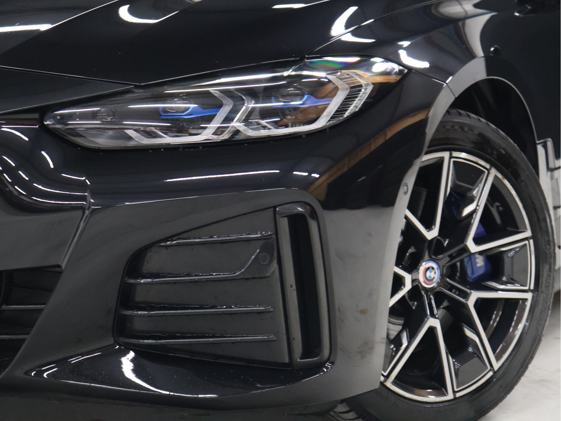 Foto van BMW I4 M50
