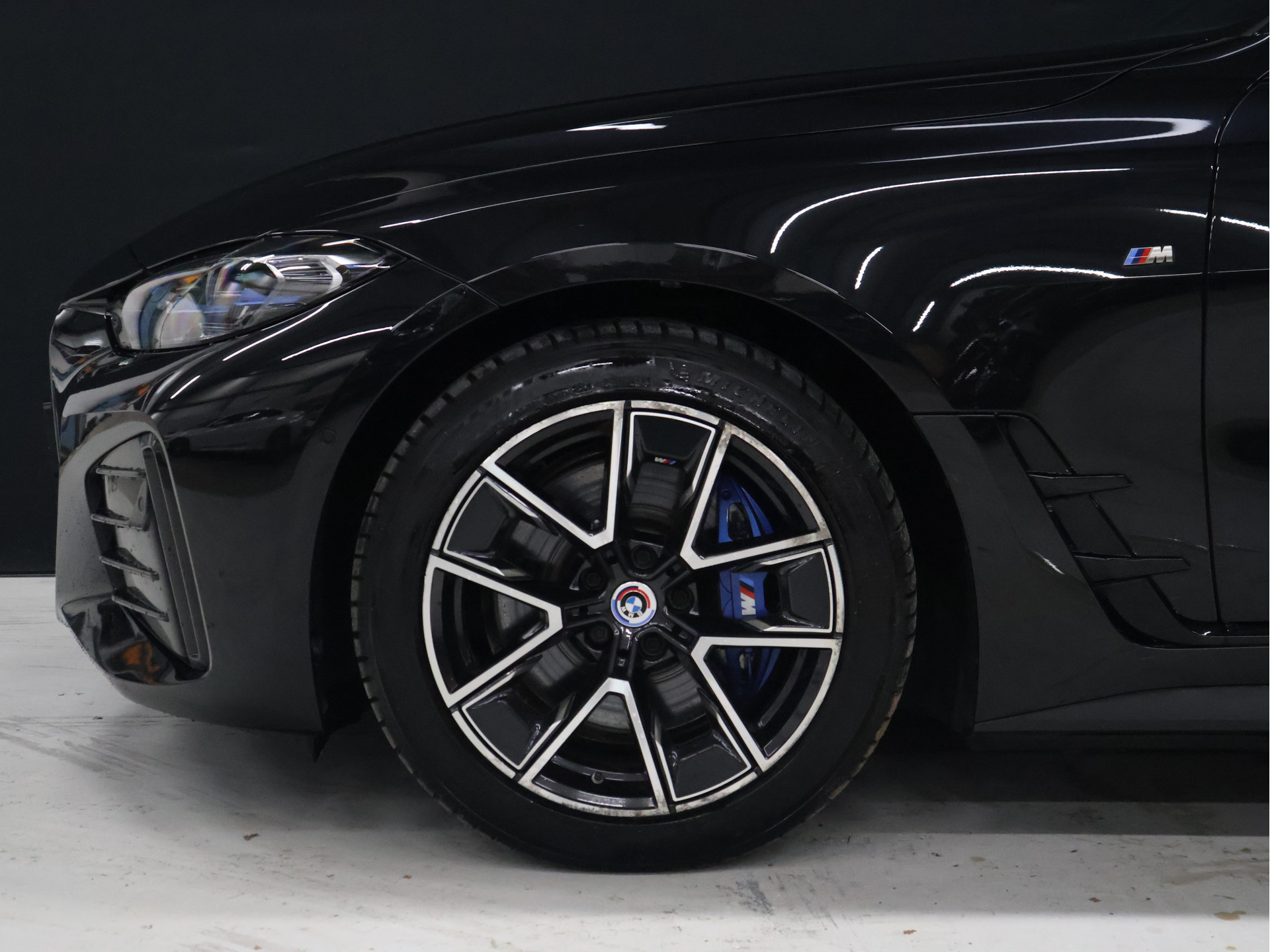Foto van BMW I4 M50