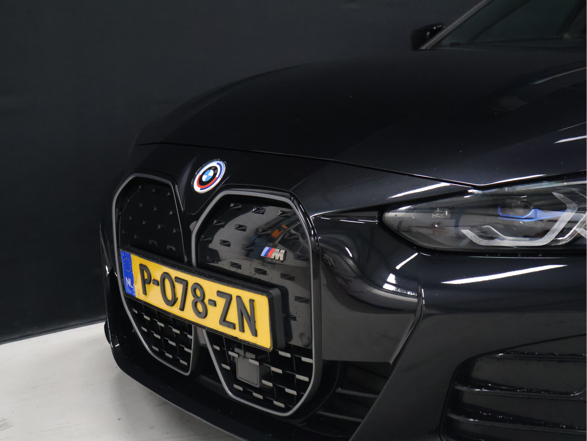 Foto van BMW I4 M50
