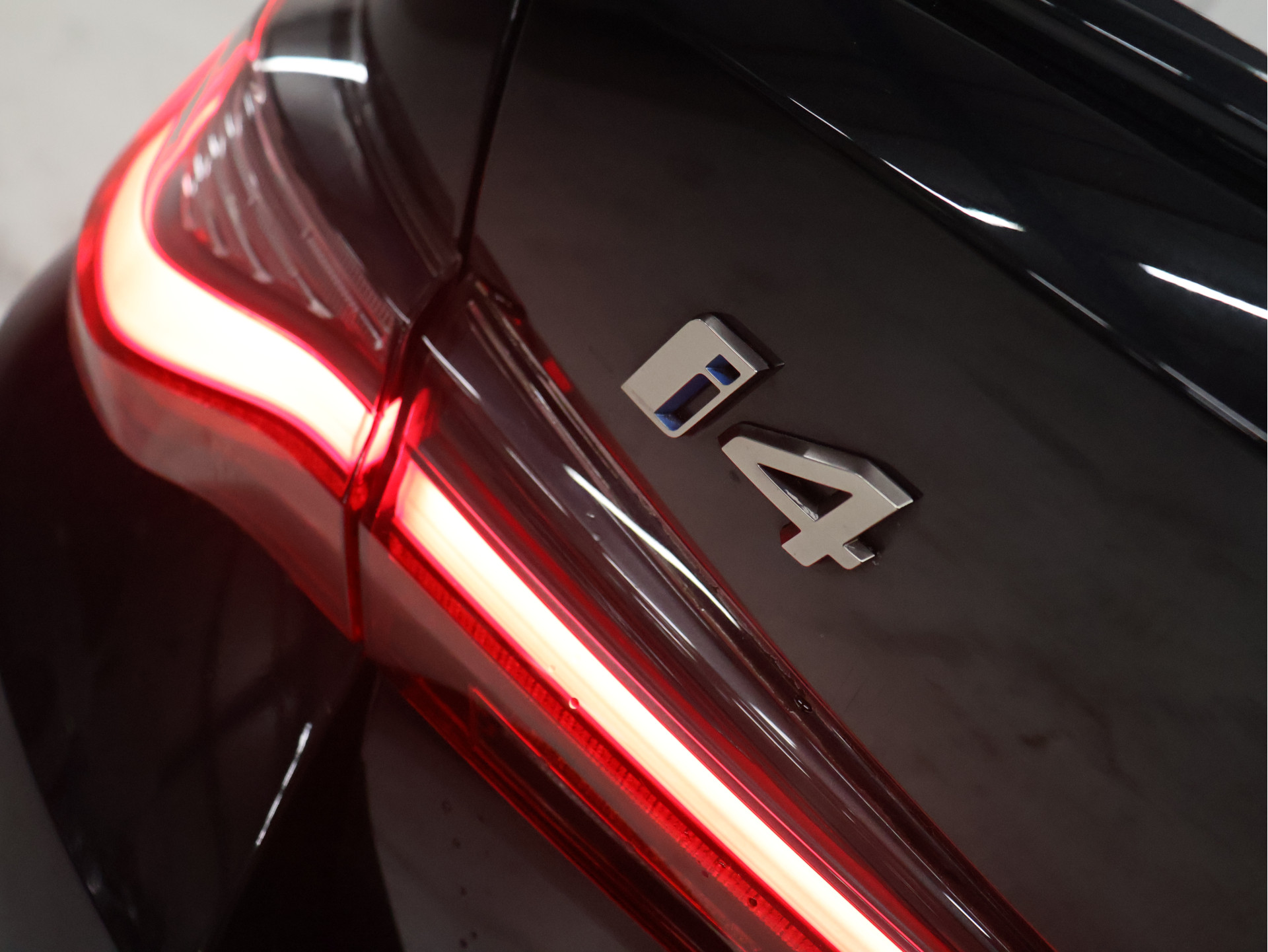 Foto van BMW I4 M50
