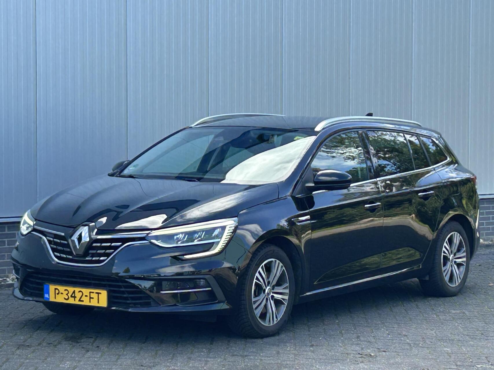 Foto van Renault Megane E-tech Plug-in Hybrid