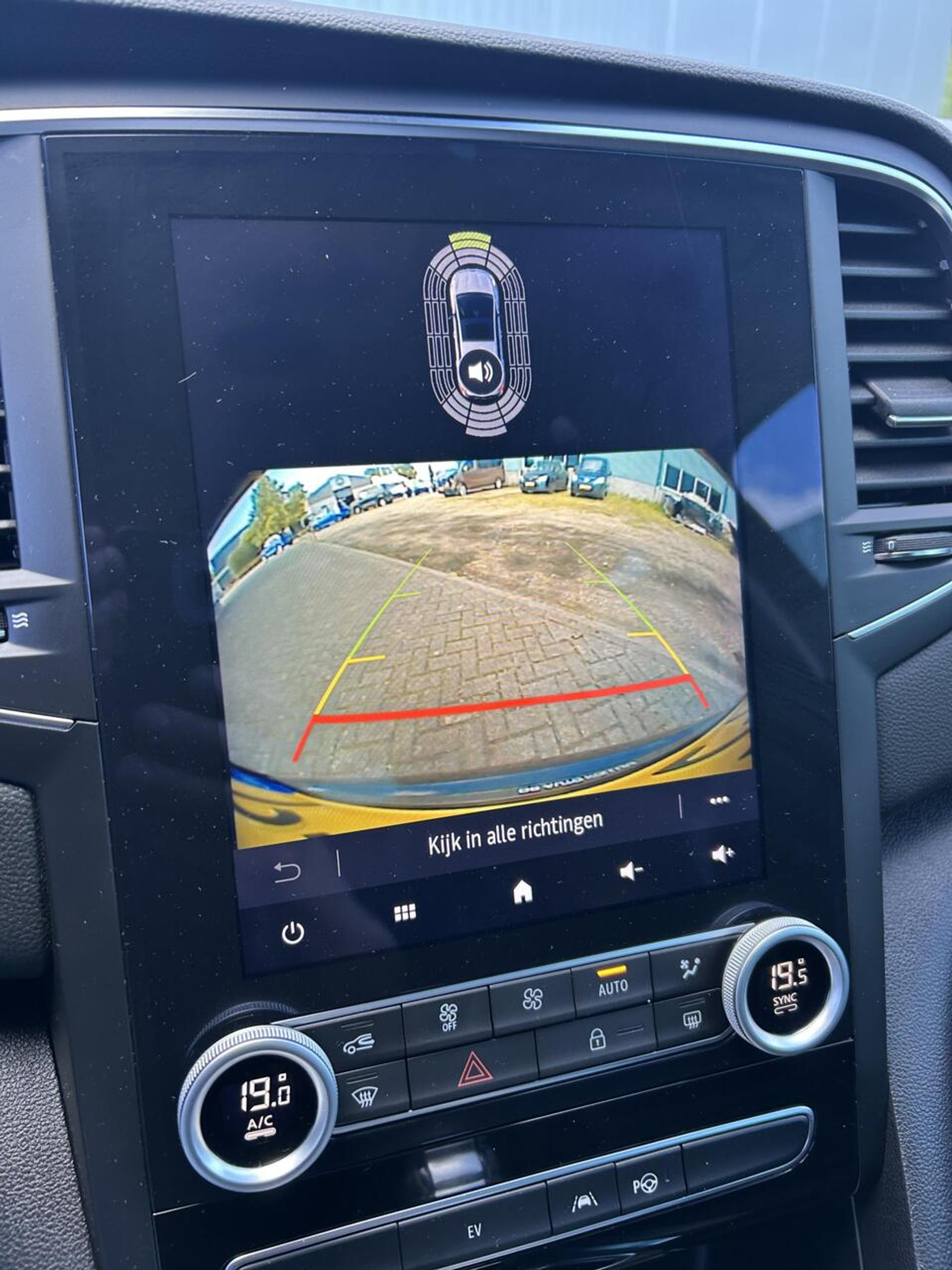 Foto van Renault Megane E-tech Plug-in Hybrid