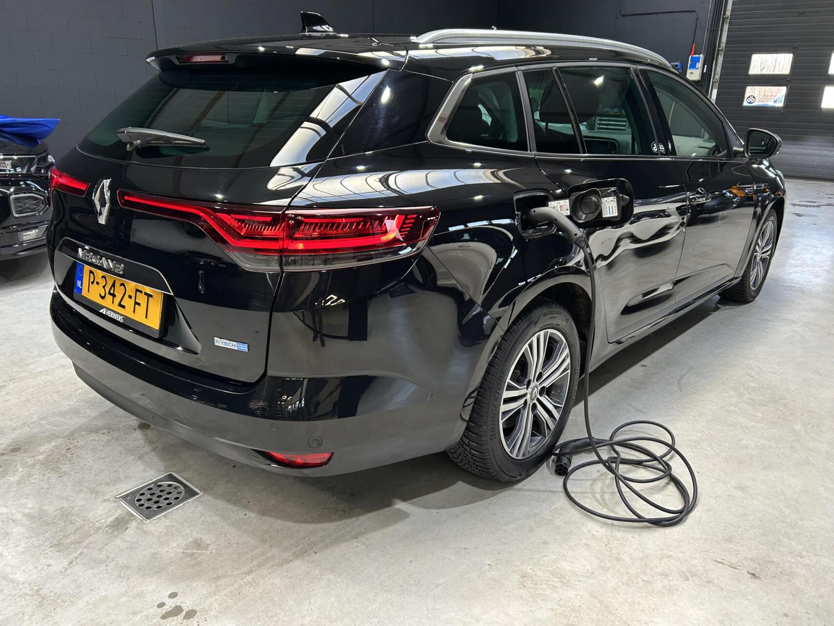 Foto van Renault Megane E-tech Plug-in Hybrid
