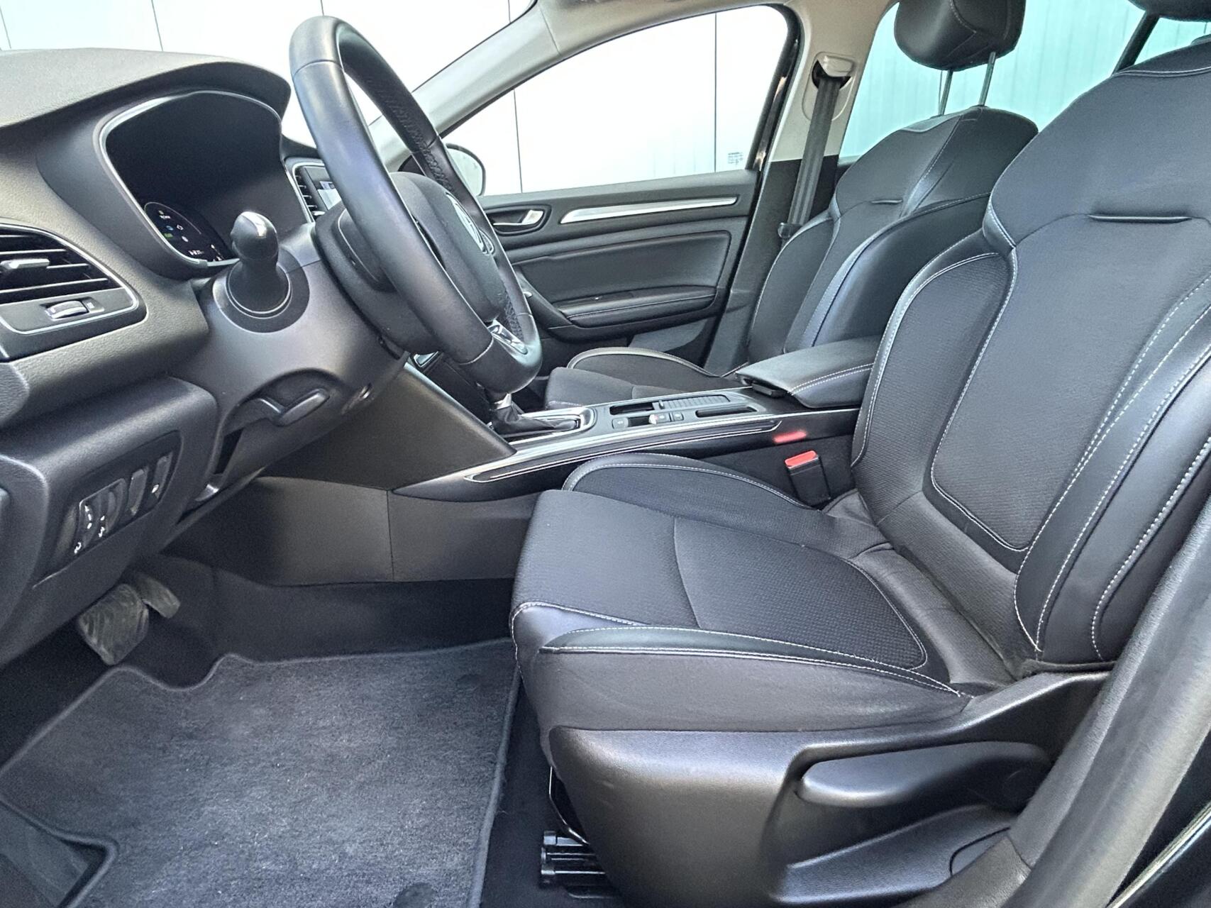Foto van Renault Megane E-tech Plug-in Hybrid