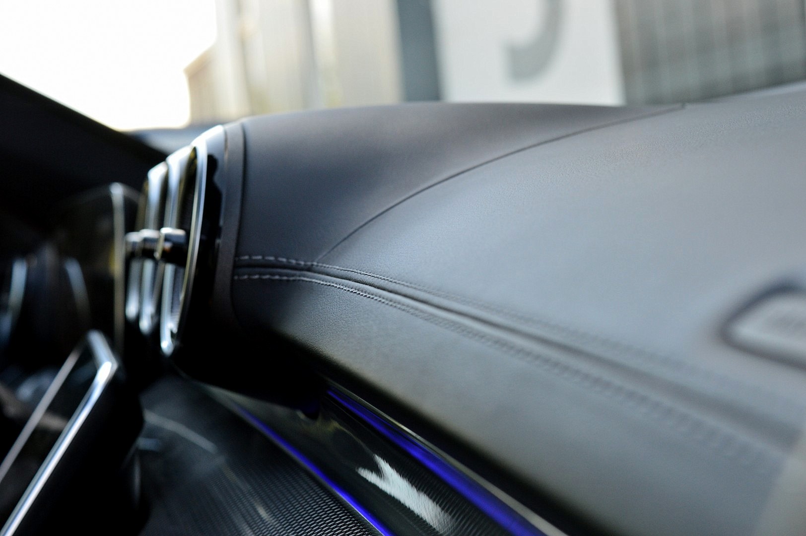 Foto van Mercedes-Benz C 300 E