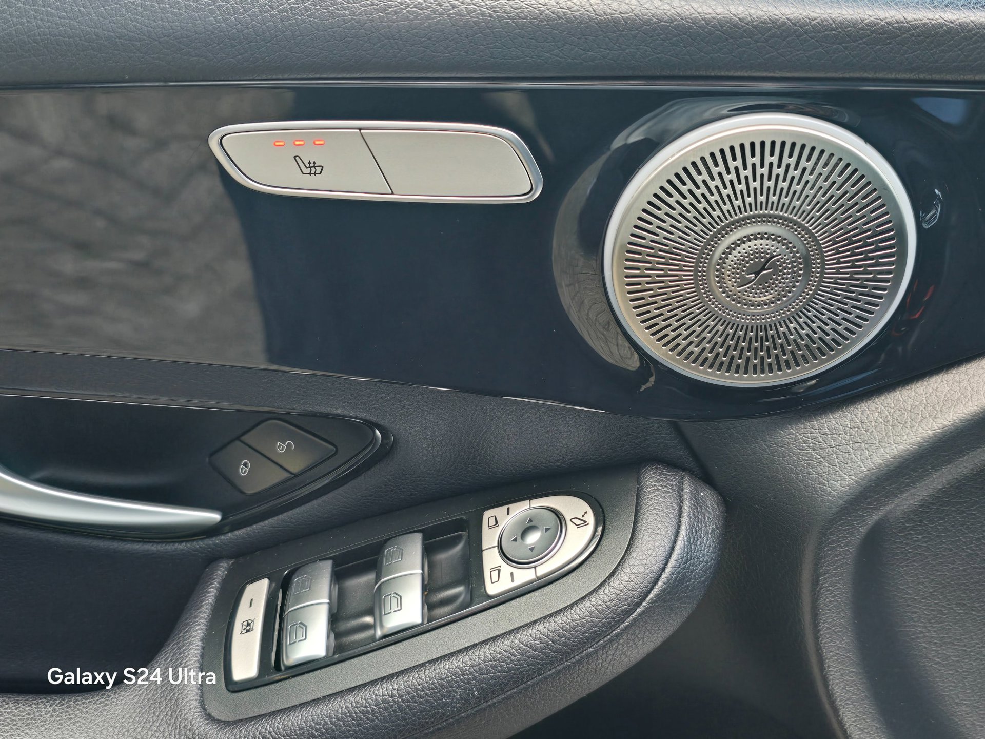 Foto van Mercedes-Benz GLC 350 E 4Matic