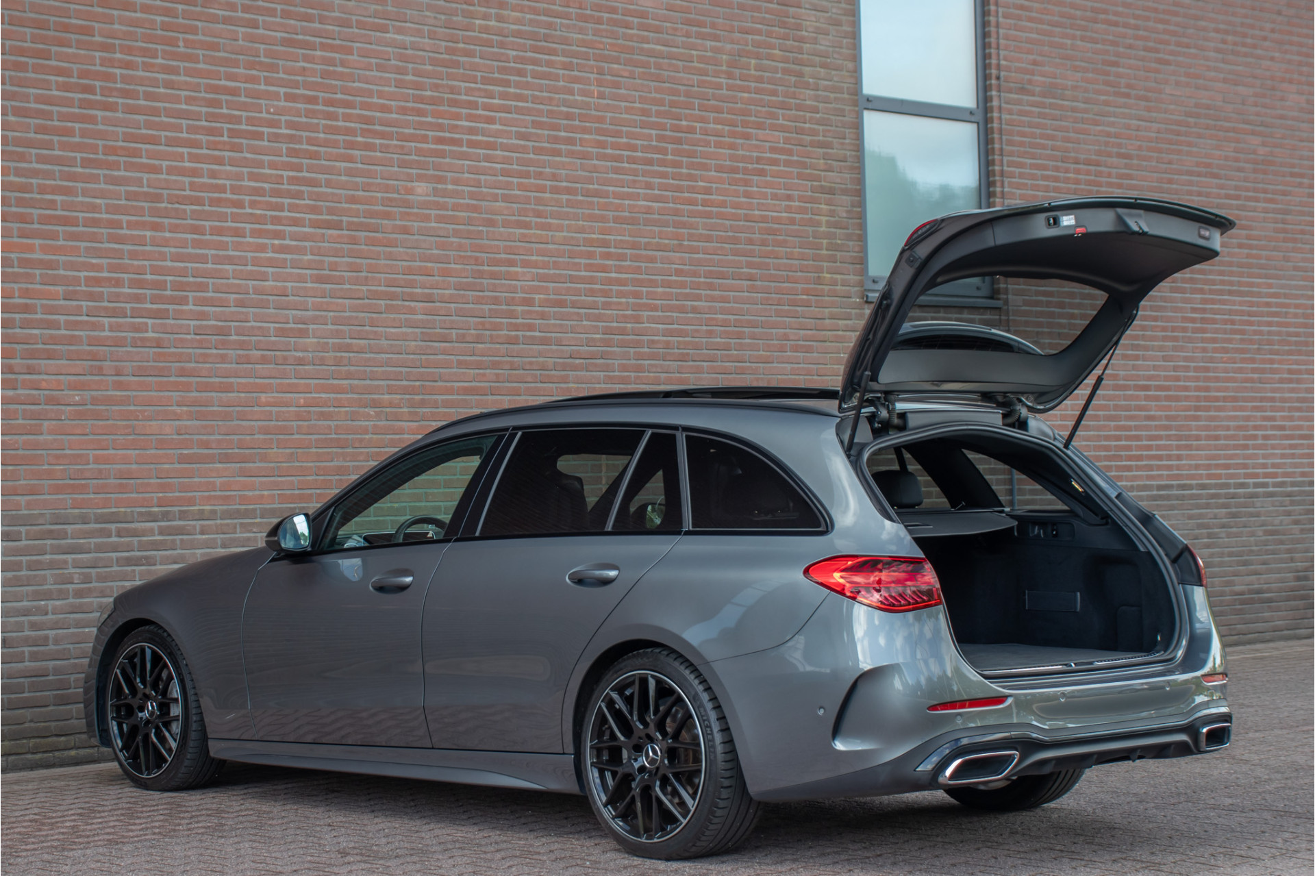 Foto van Mercedes-Benz C 200