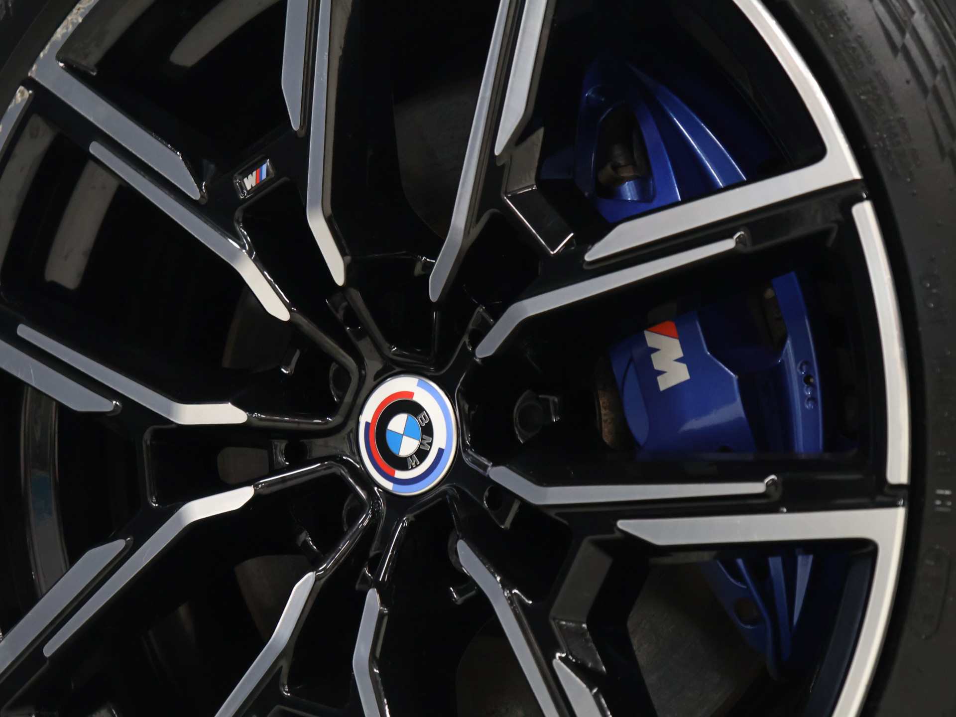 Foto van BMW I4 M50