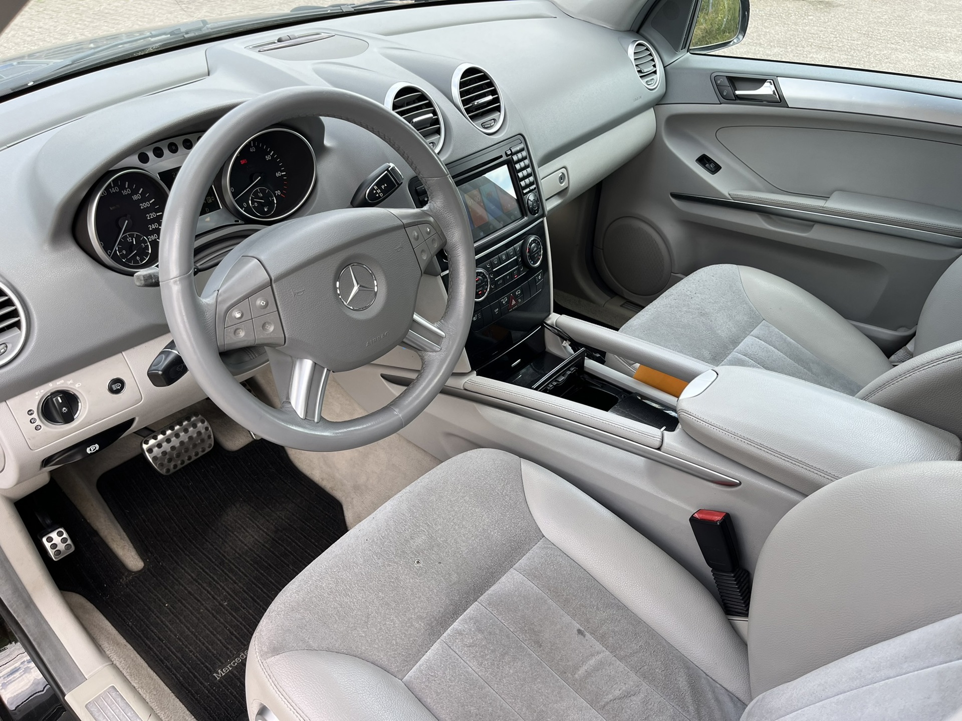 Foto van Mercedes-Benz ML 350