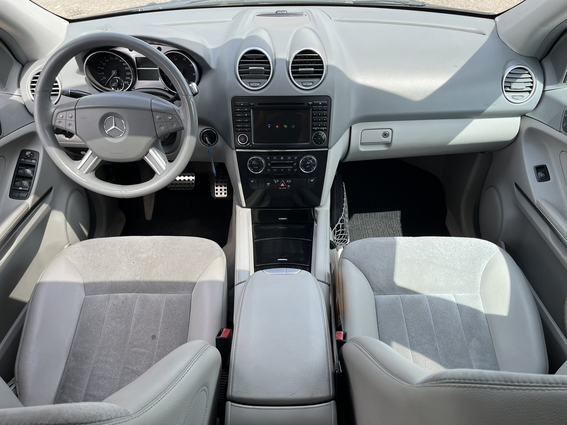 Foto van Mercedes-Benz ML 350