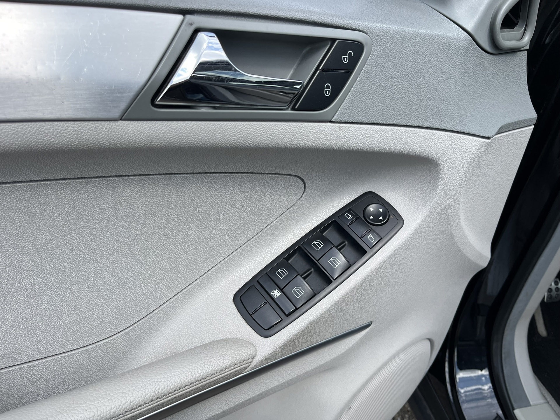 Foto van Mercedes-Benz ML 350