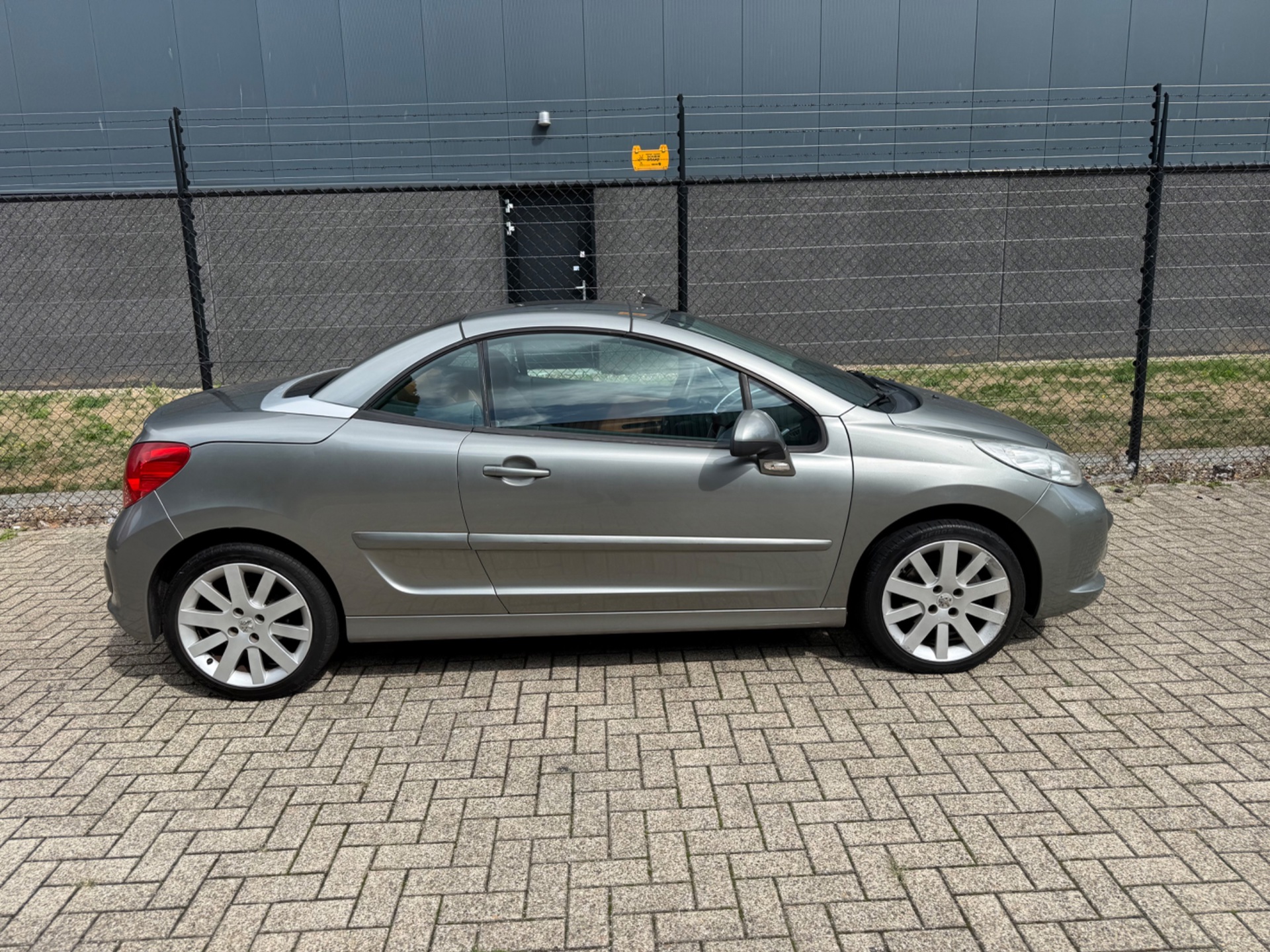 Foto van Peugeot 207 CC