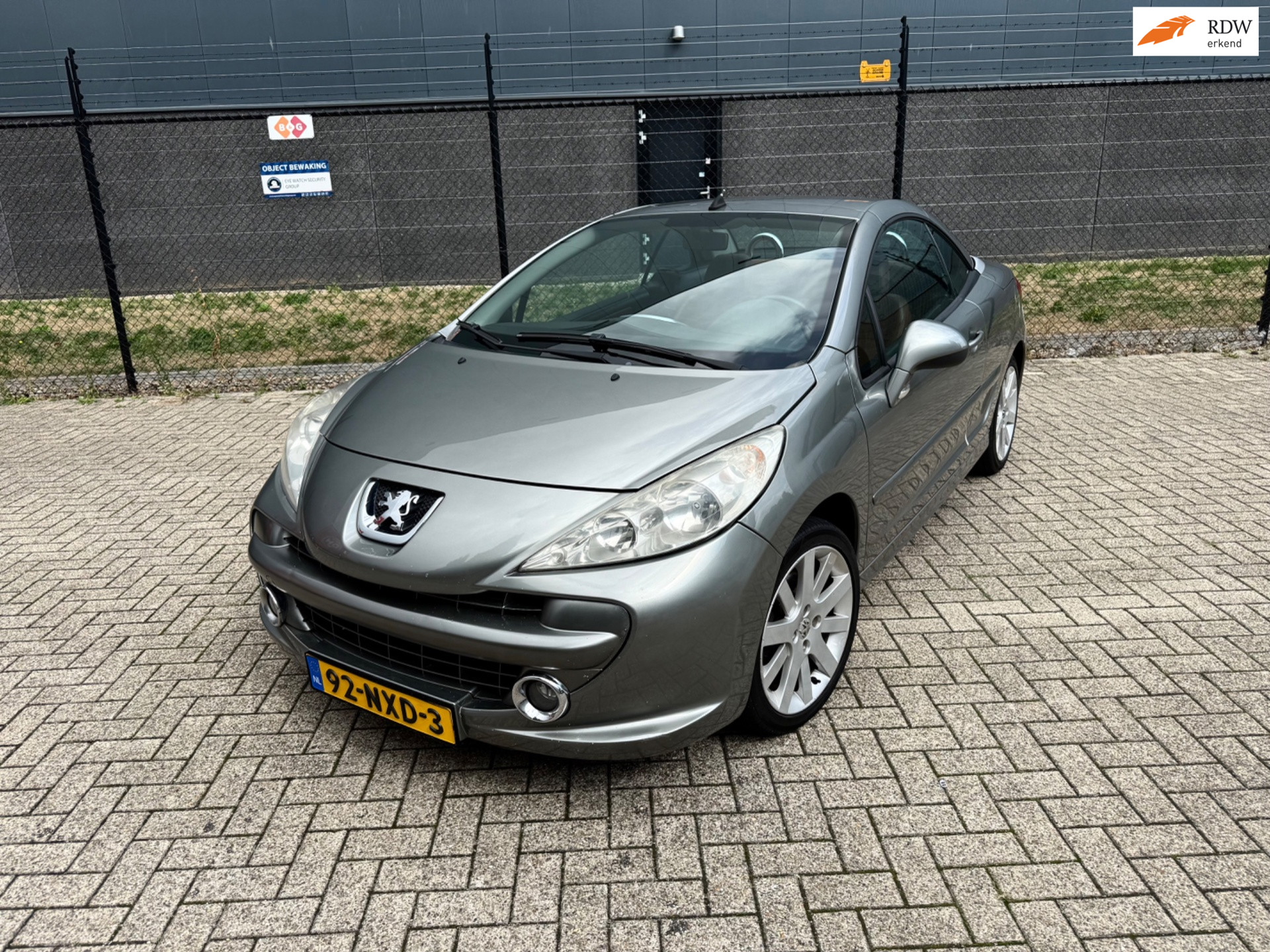 Peugeot 207 CC 1.6 VTi 2007 - voorkant