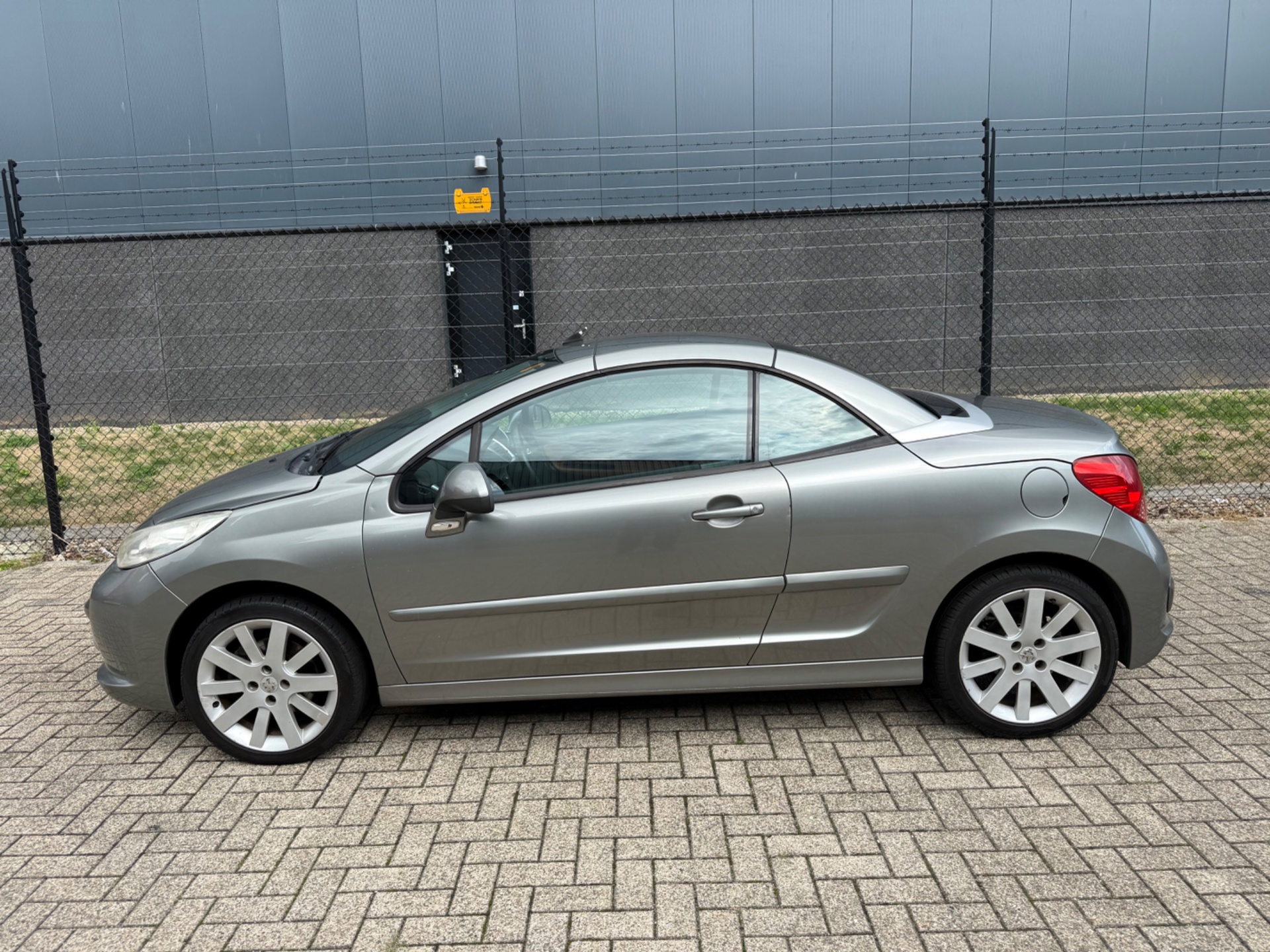 Foto van Peugeot 207 CC