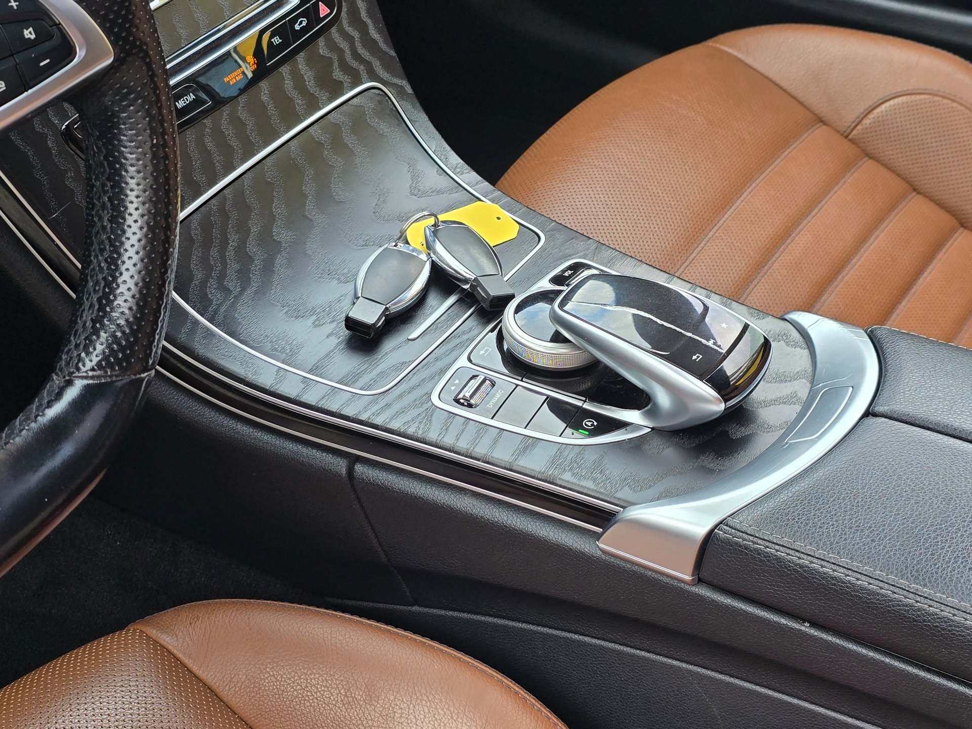 Foto van Mercedes-Benz C 200