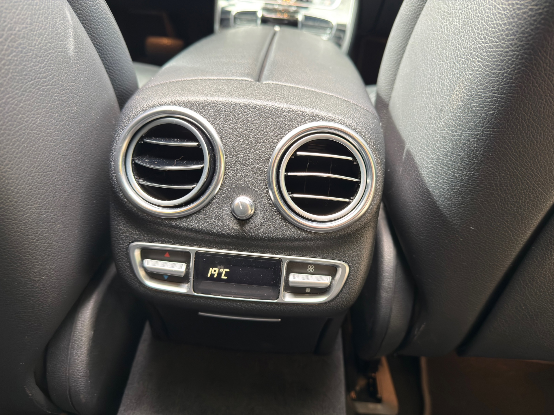 Foto van Mercedes-Benz E 250