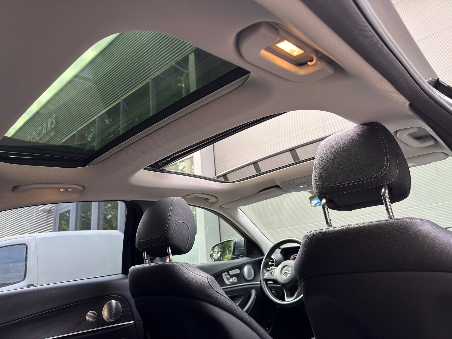 Foto van Mercedes-Benz E 250