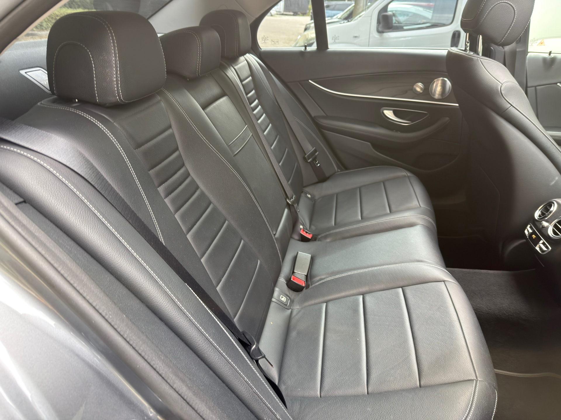 Foto van Mercedes-Benz E 250