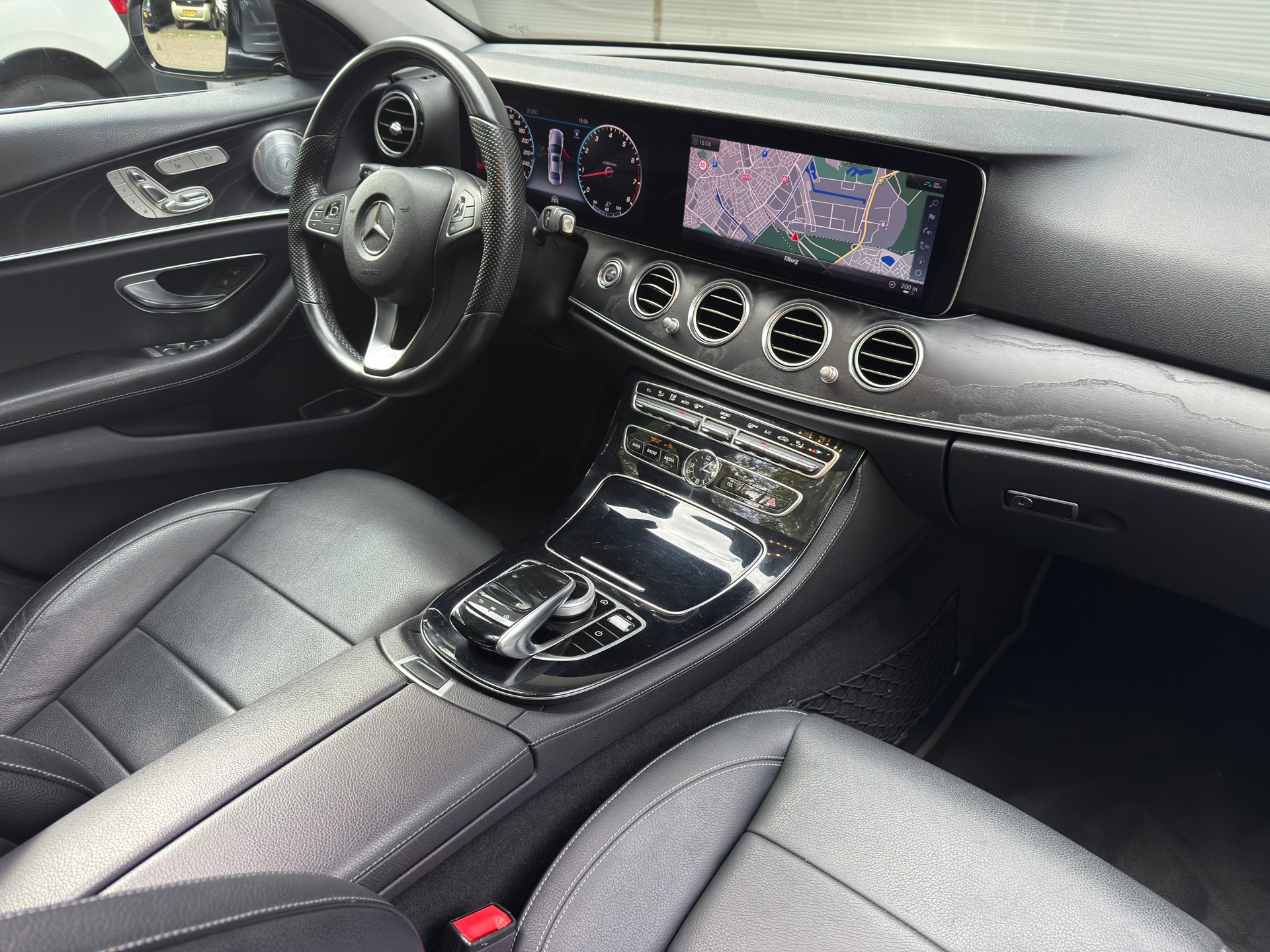Foto van Mercedes-Benz E 250