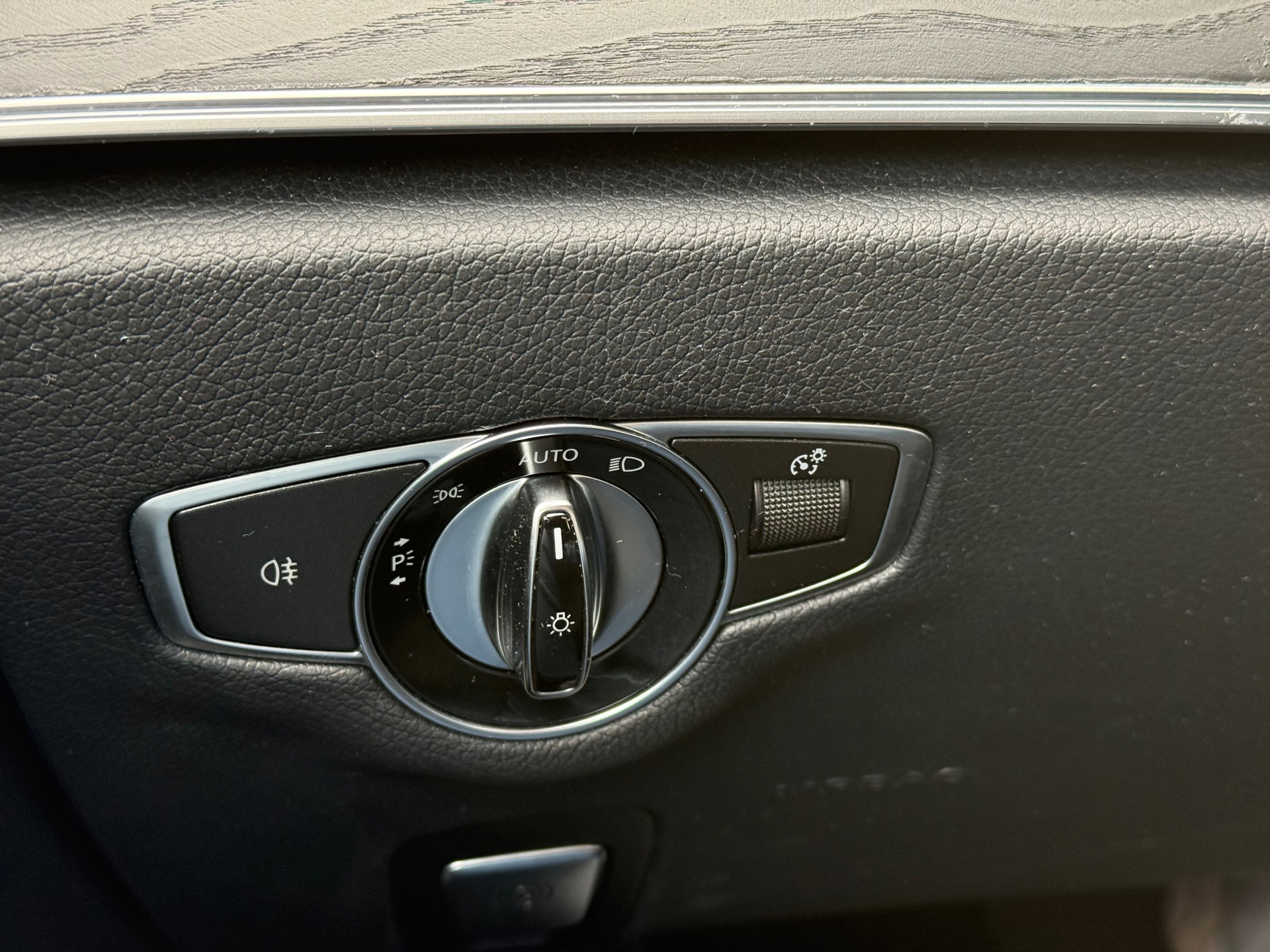 Foto van Mercedes-Benz E 250