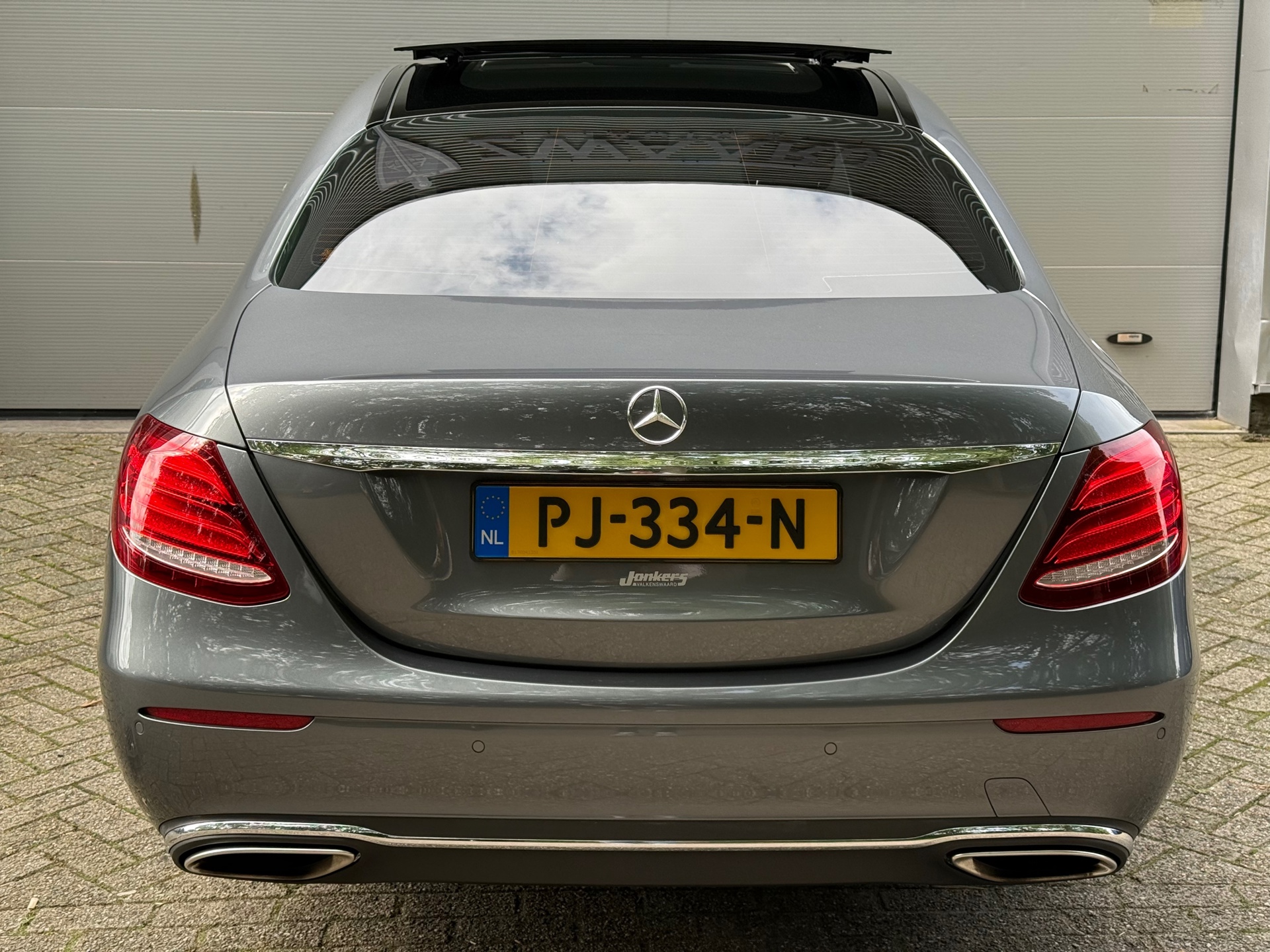 Foto van Mercedes-Benz E 250