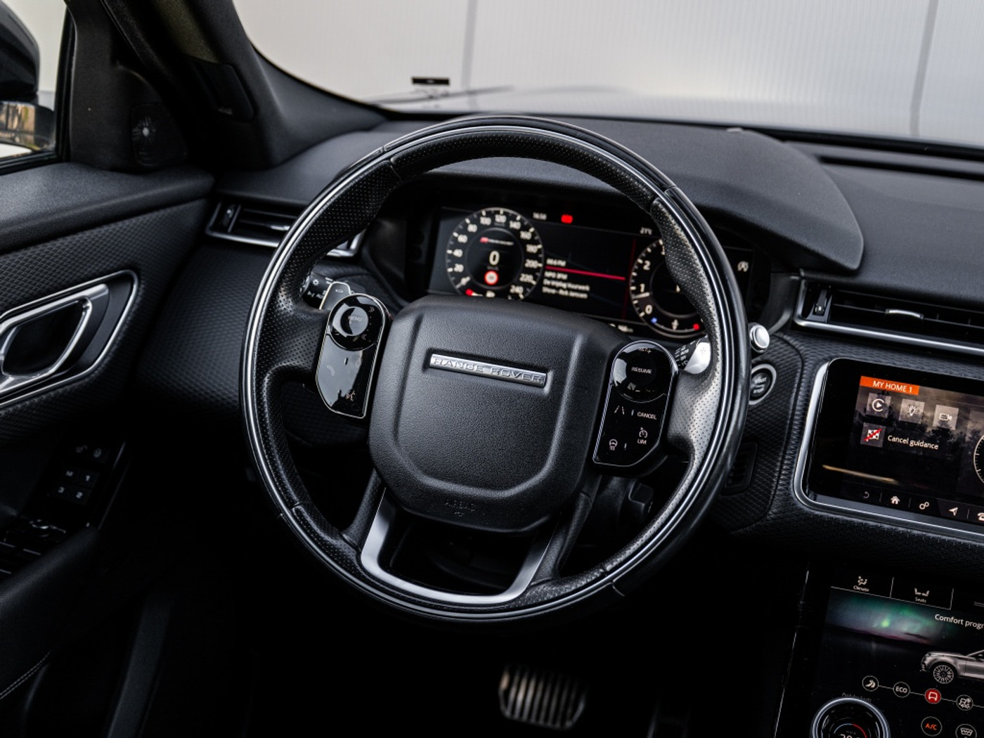 Foto van Land Rover Range Rover Velar