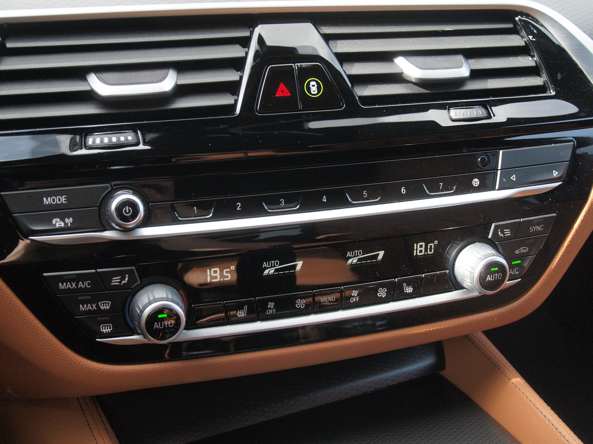 Foto van BMW 530e