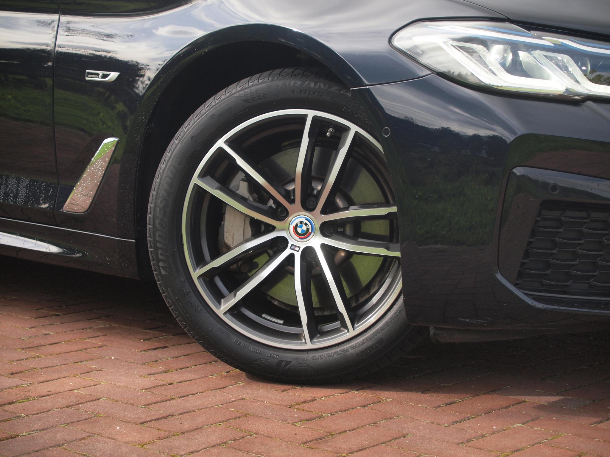 Foto van BMW 530e