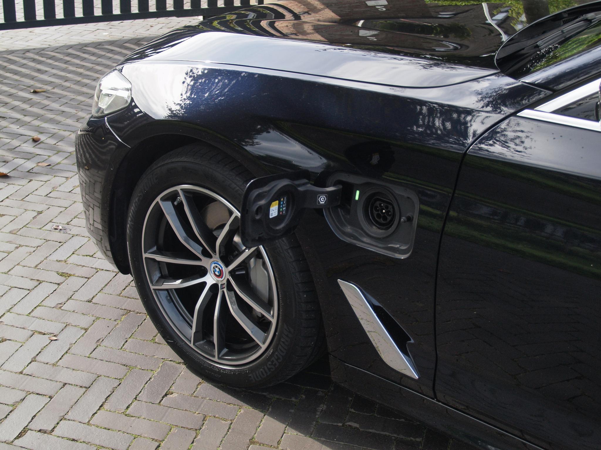 Foto van BMW 530e
