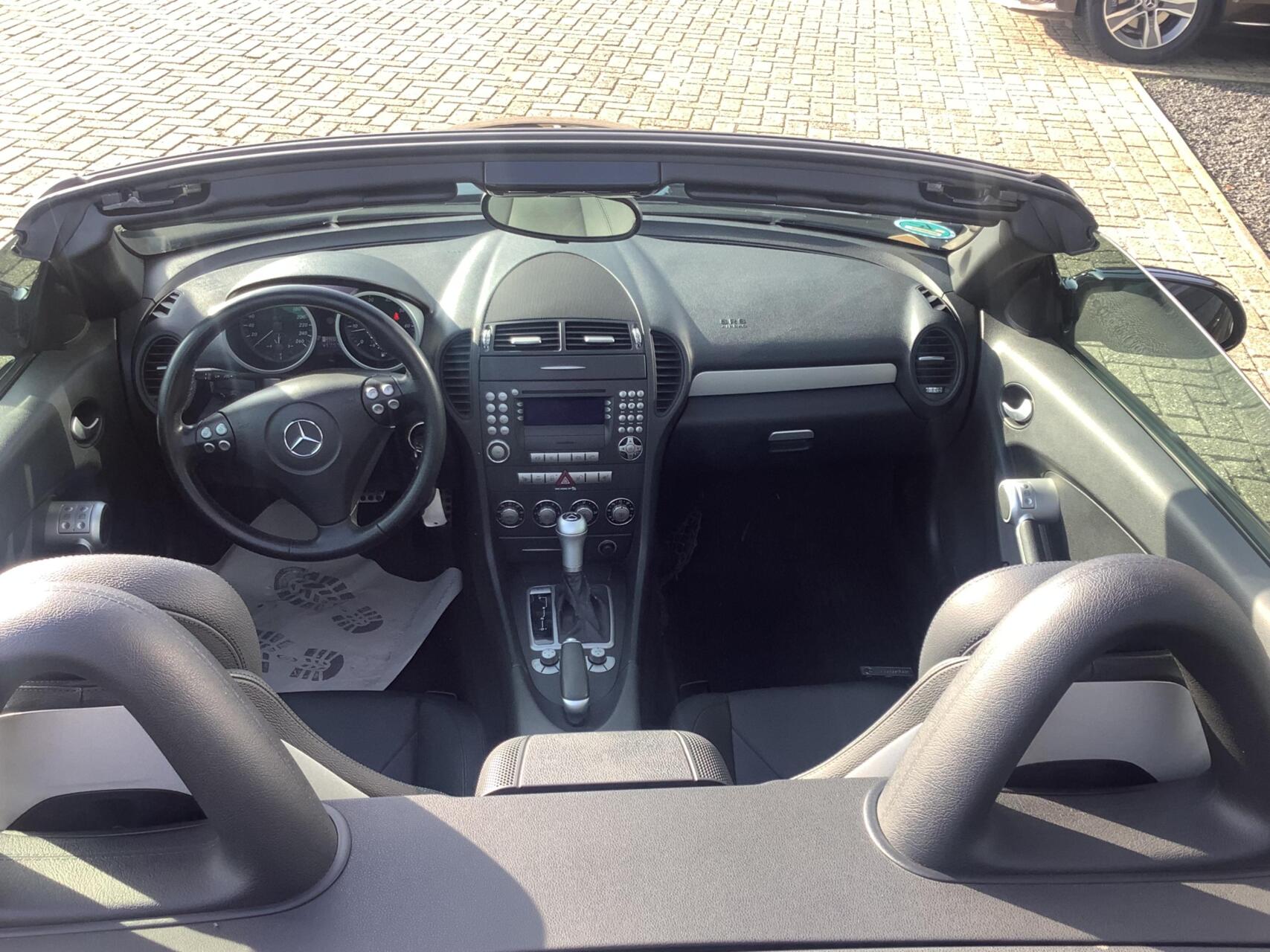 Foto van Mercedes-Benz SLK 200 Kompressor