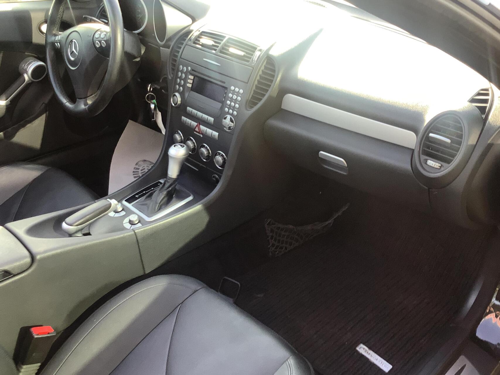 Foto van Mercedes-Benz SLK 200 Kompressor