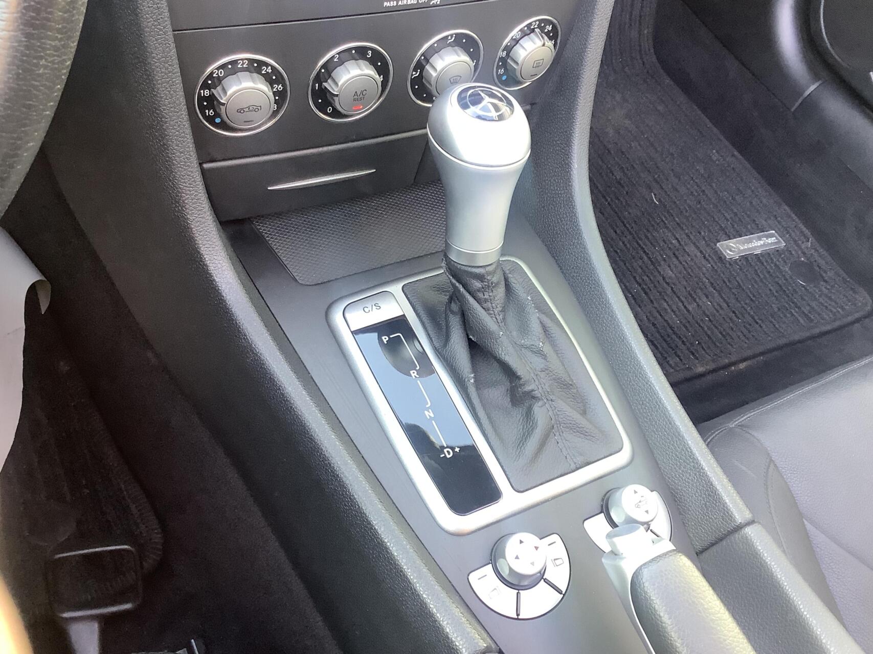 Foto van Mercedes-Benz SLK 200 Kompressor