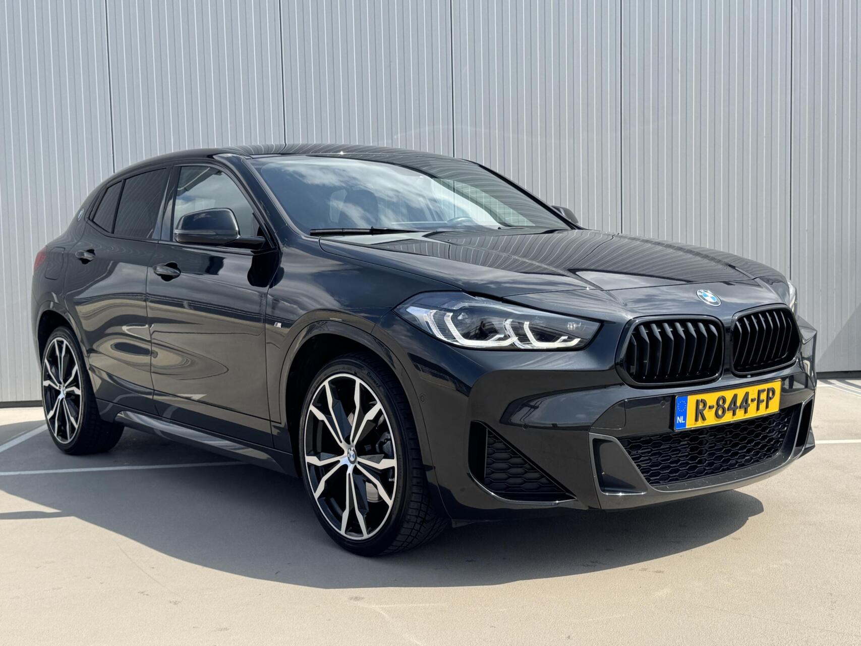 Foto van BMW X2 Sdrive20i
