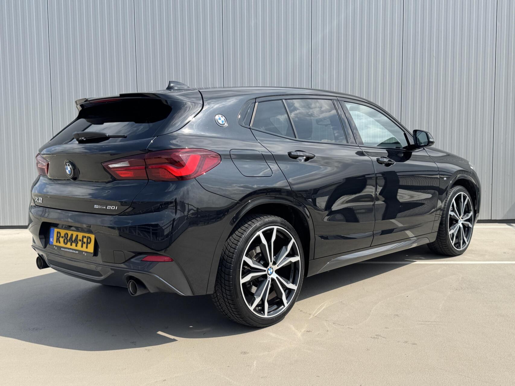 Foto van BMW X2 Sdrive20i