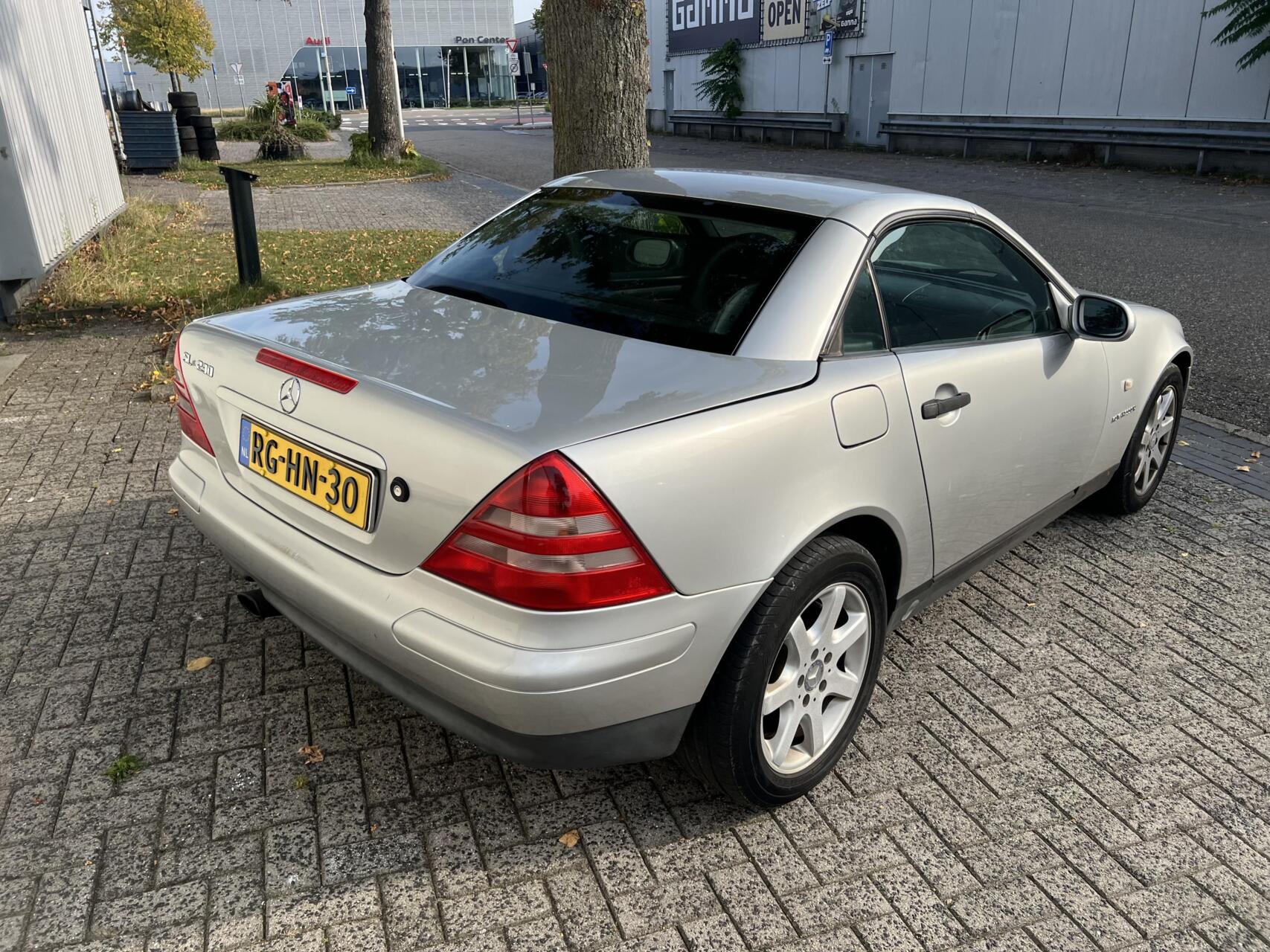 Foto van Mercedes-Benz SLK 230 Kompressor