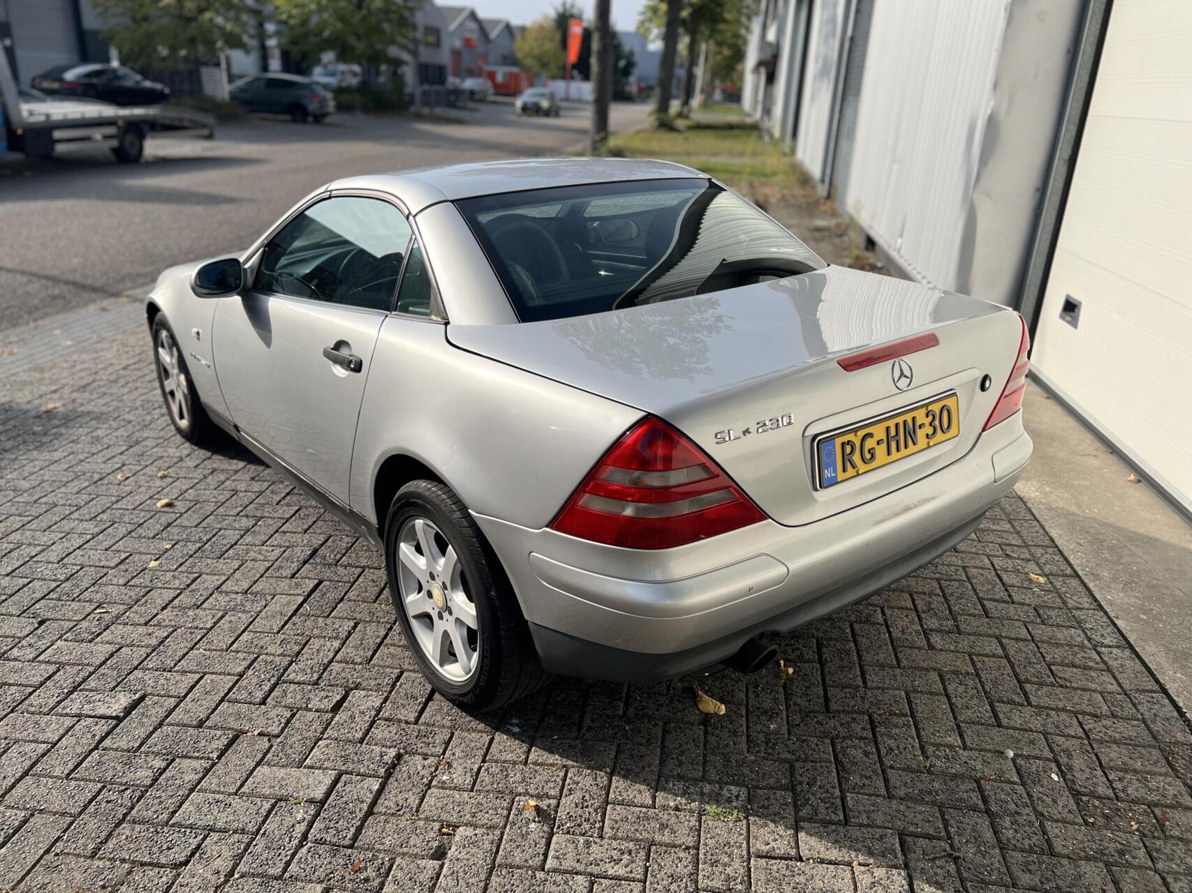 Foto van Mercedes-Benz SLK 230 Kompressor