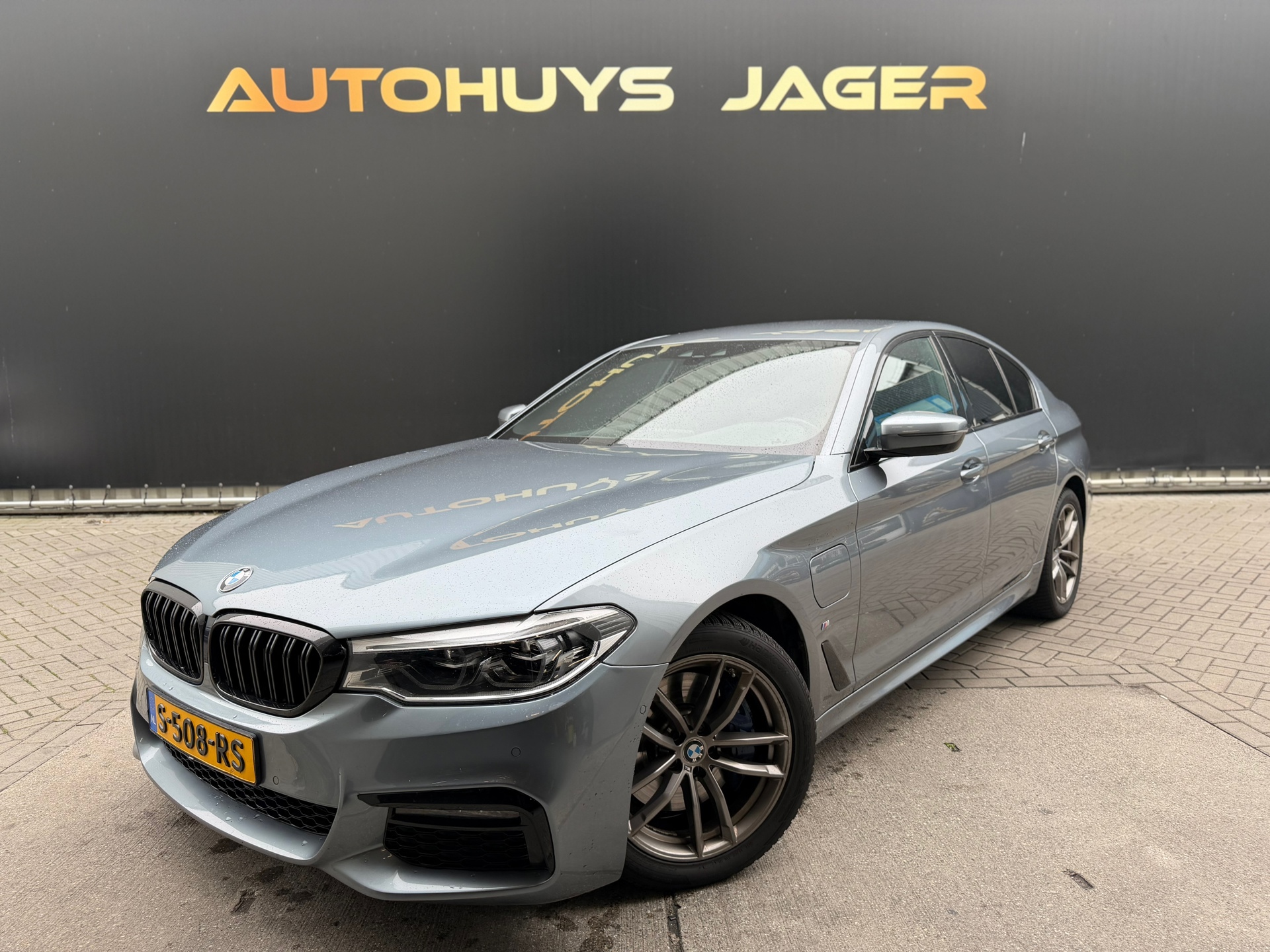 Foto van BMW 530e Iperformance