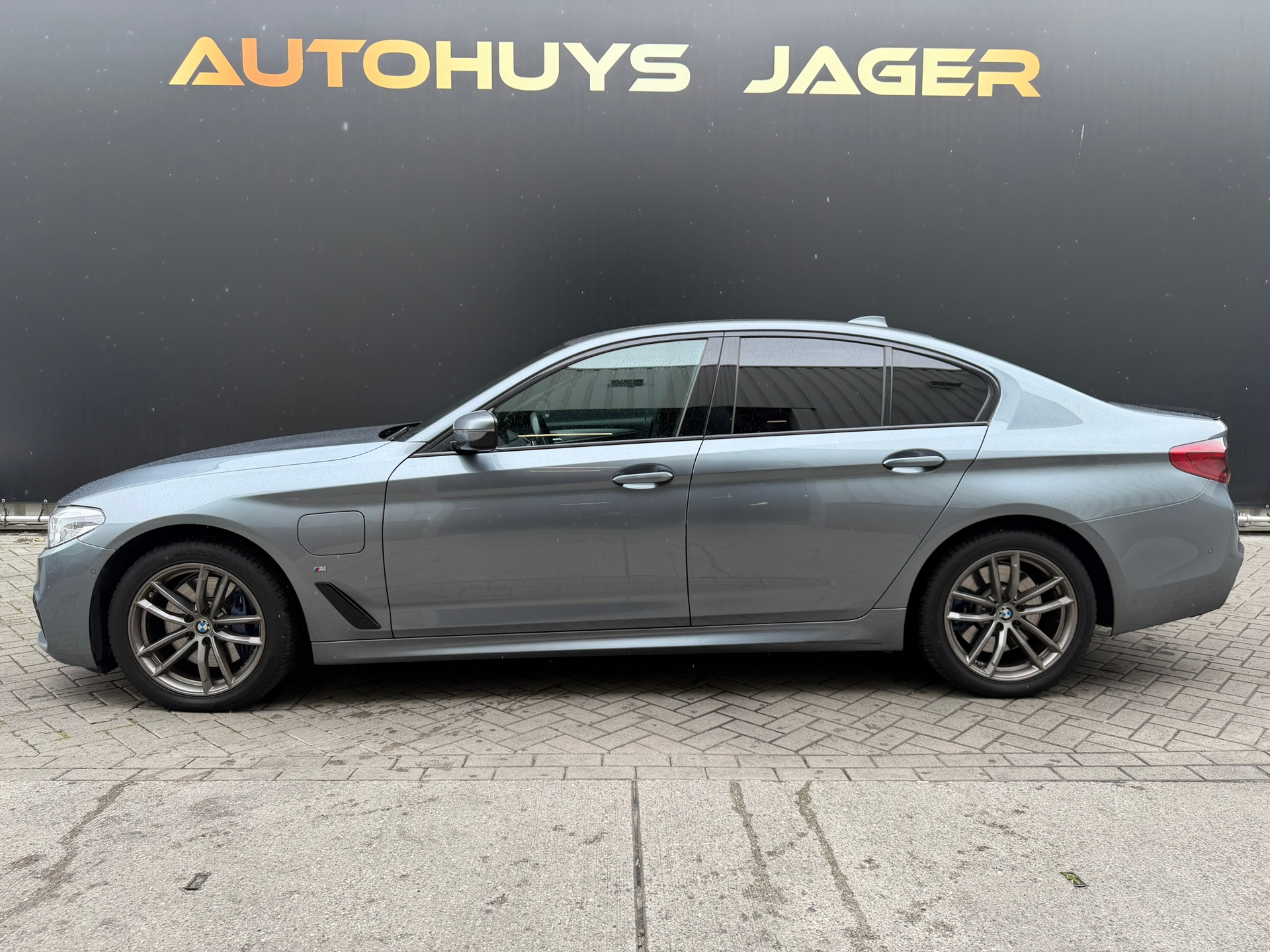 Foto van BMW 530e Iperformance