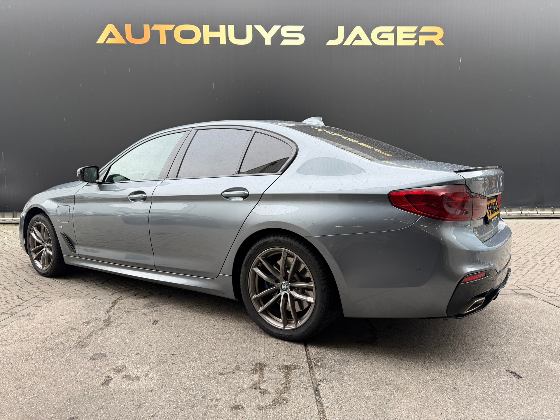 Foto van BMW 530e Iperformance